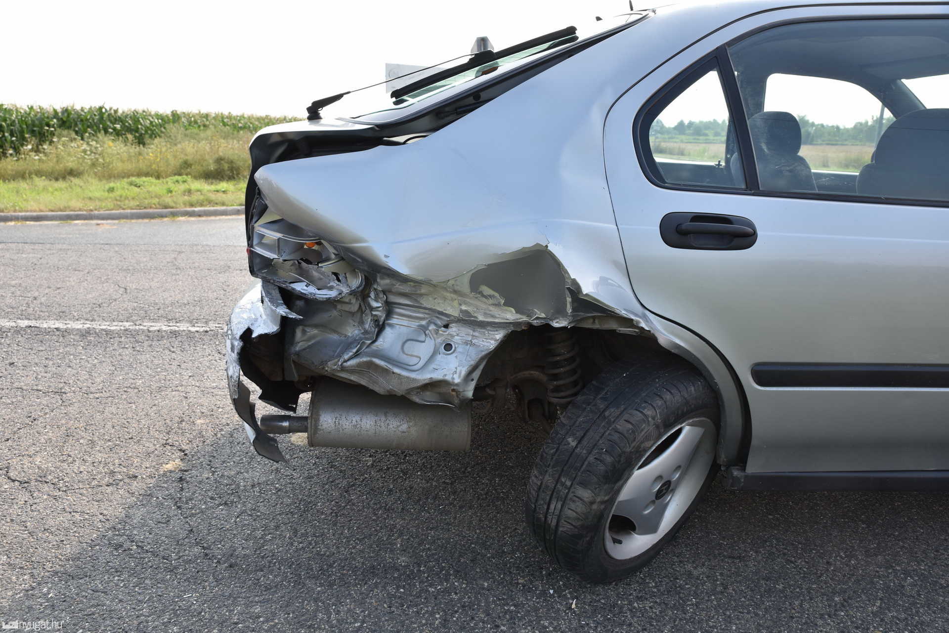 Árokba csapódott a Ford Körmendnél