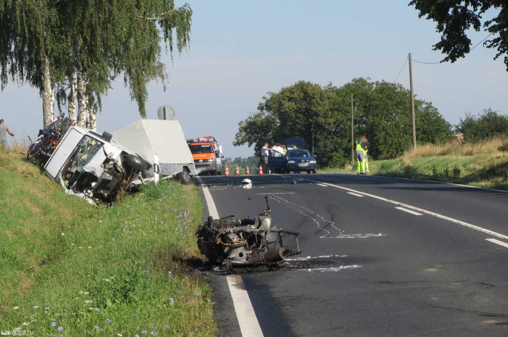 Halálos motorbaleset a 84-es főúton