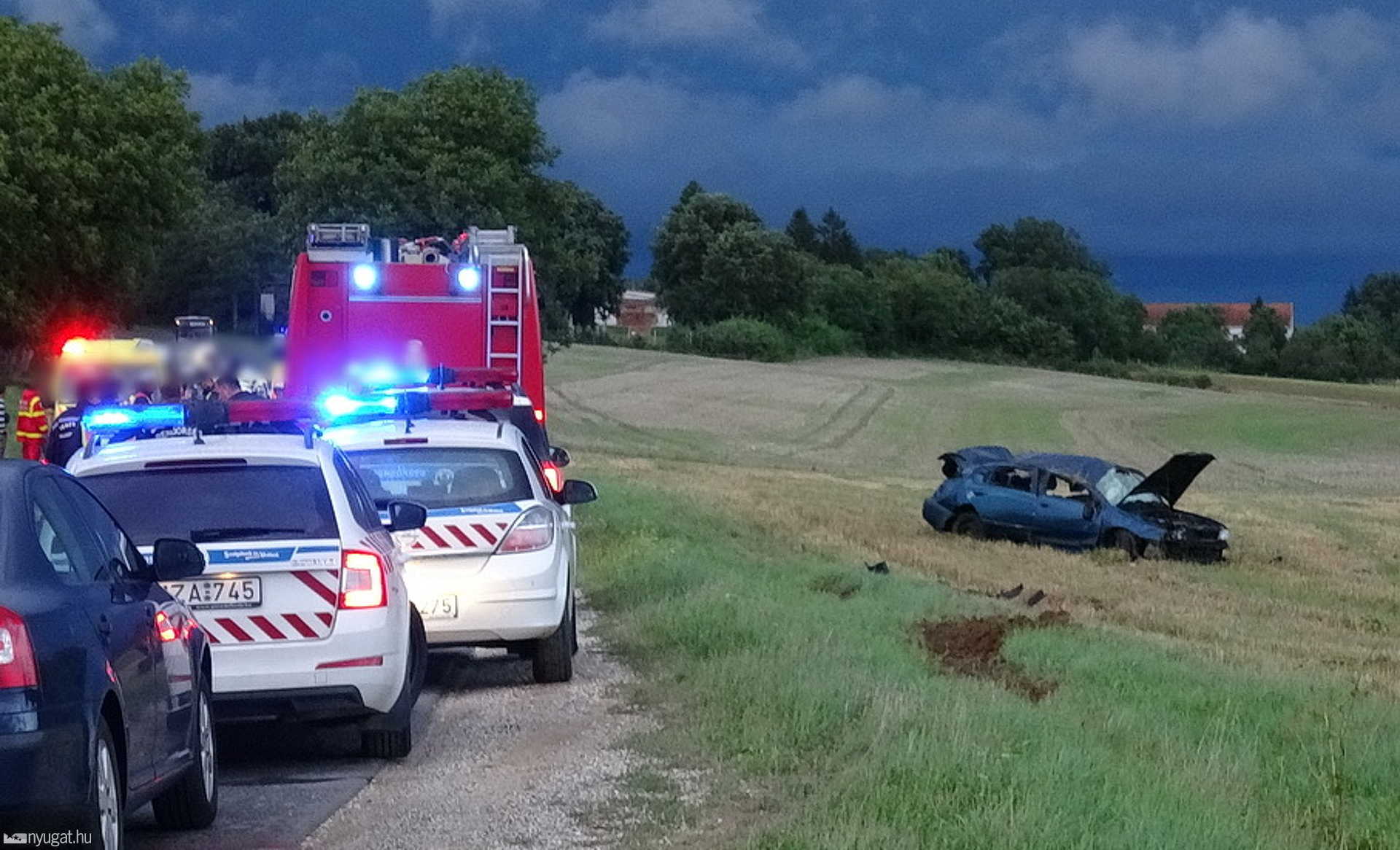Egy ember meghalt, négy pedig megsérült - Tragikus baleset Csipkereknél 