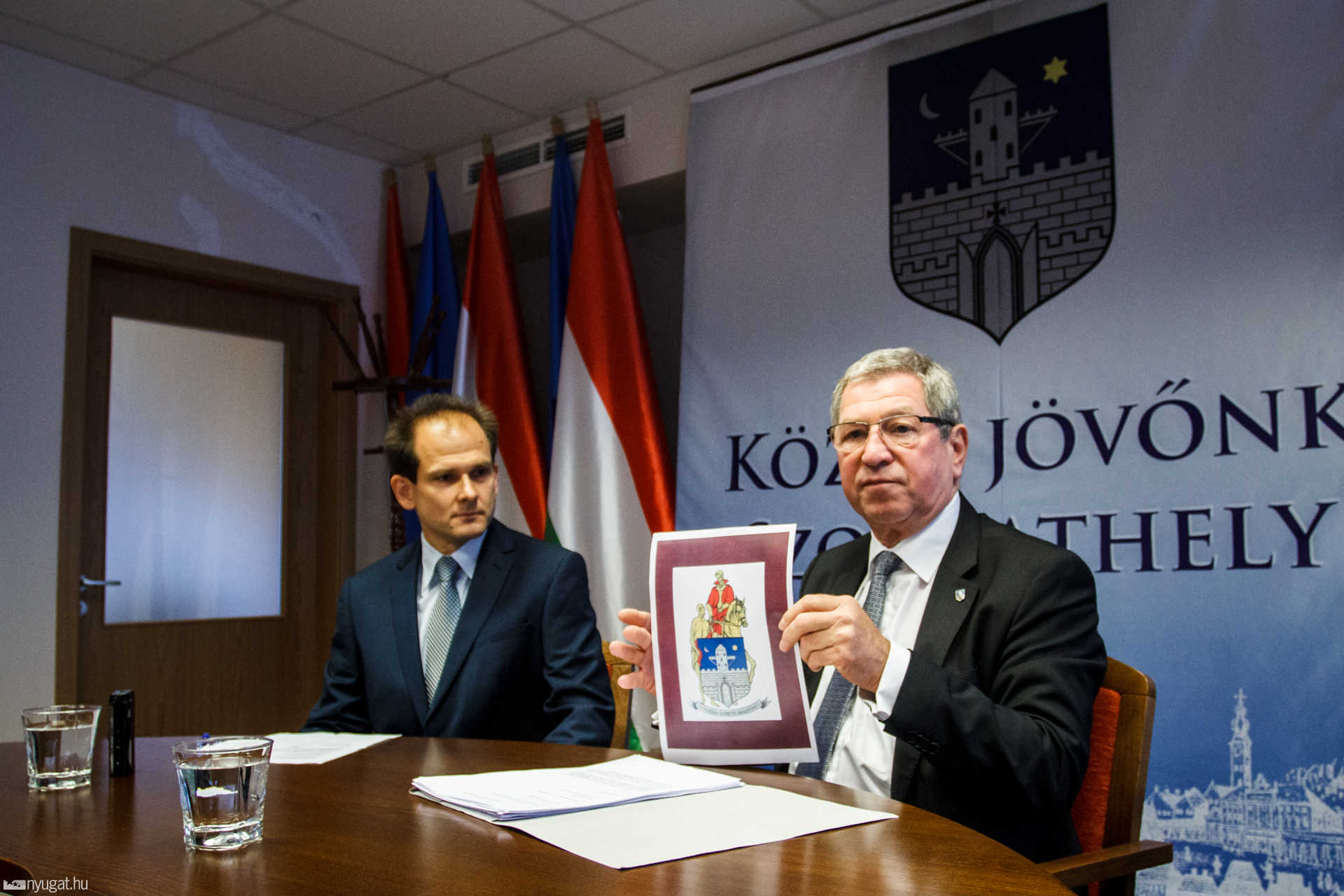 Szent Márton alakja Szombathely új címerében