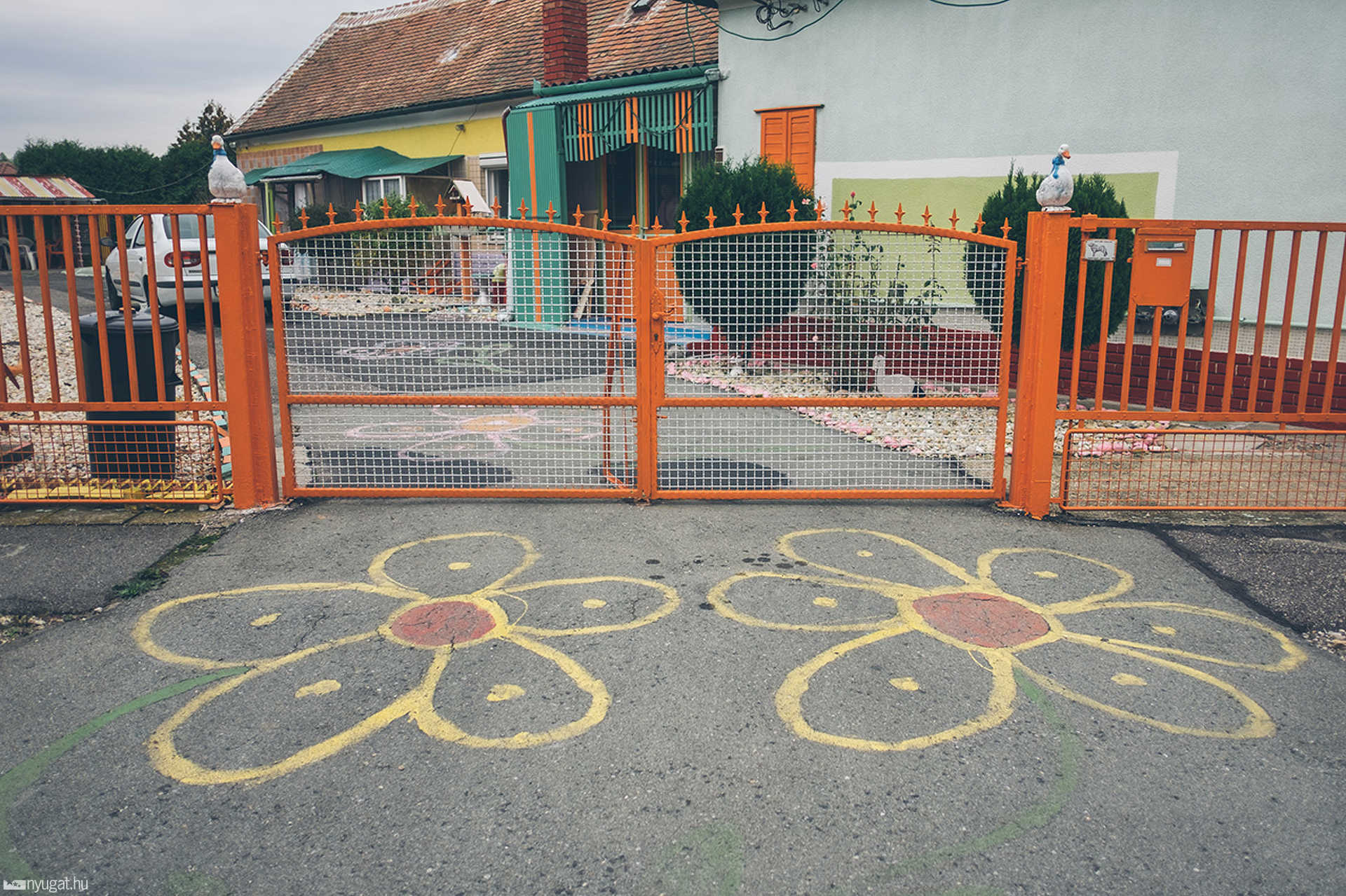 Meseház a szombathelyi Sándor László utcában