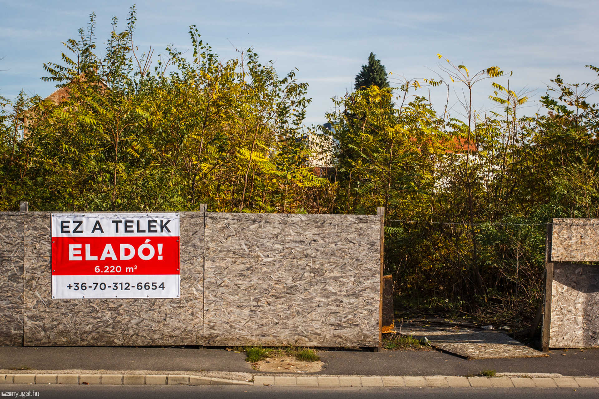 Eladó a Magellán-telek