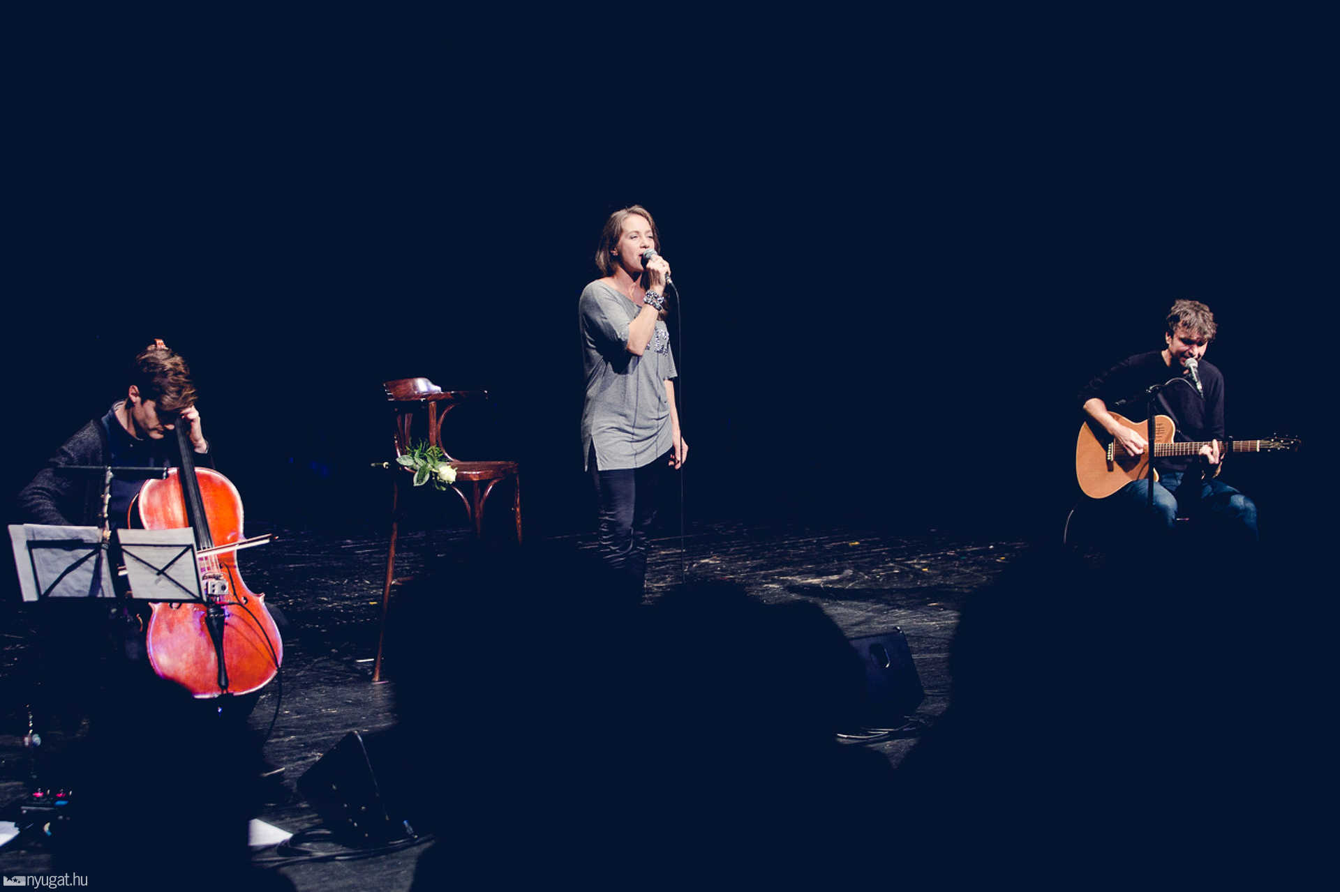 Für Anikó unplugged estje a Weöres Sándor Színházban