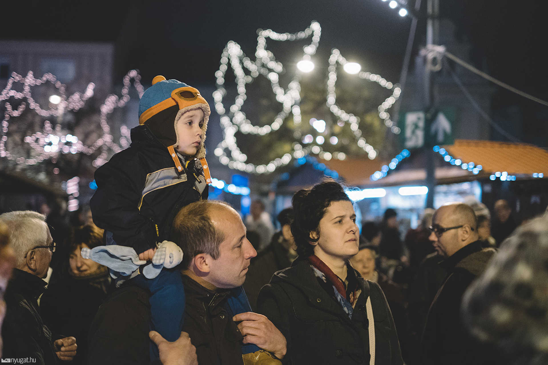Adventi gyertyagyújtás a szombathelyi Fő téren - 2016