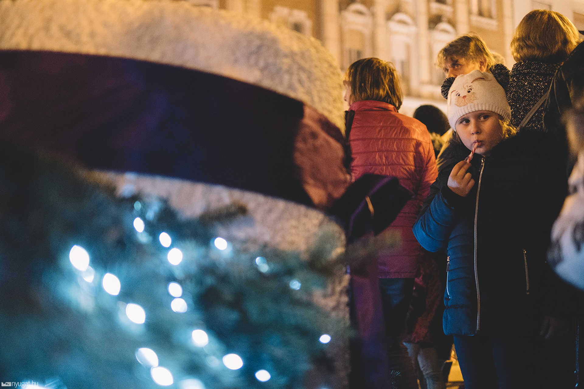 Adventi gyertyagyújtás a szombathelyi Fő téren - 2016