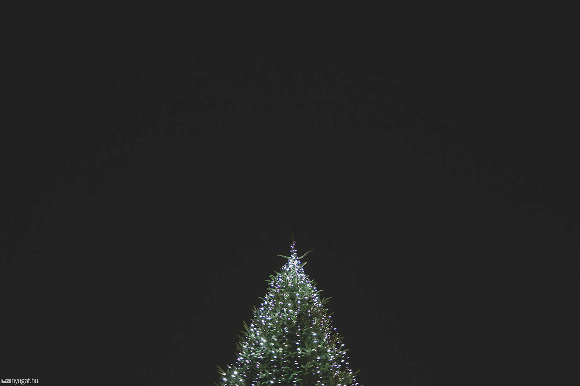 Adventi gyertyagyújtás a szombathelyi Fő téren - 2016