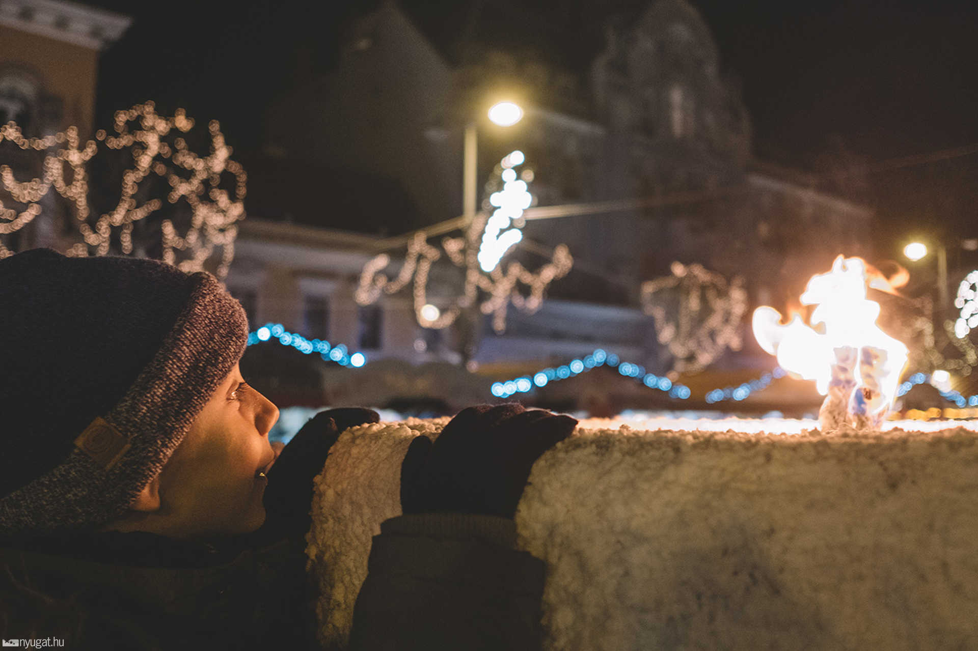 Adventi gyertyagyújtás a szombathelyi Fő téren - 2016