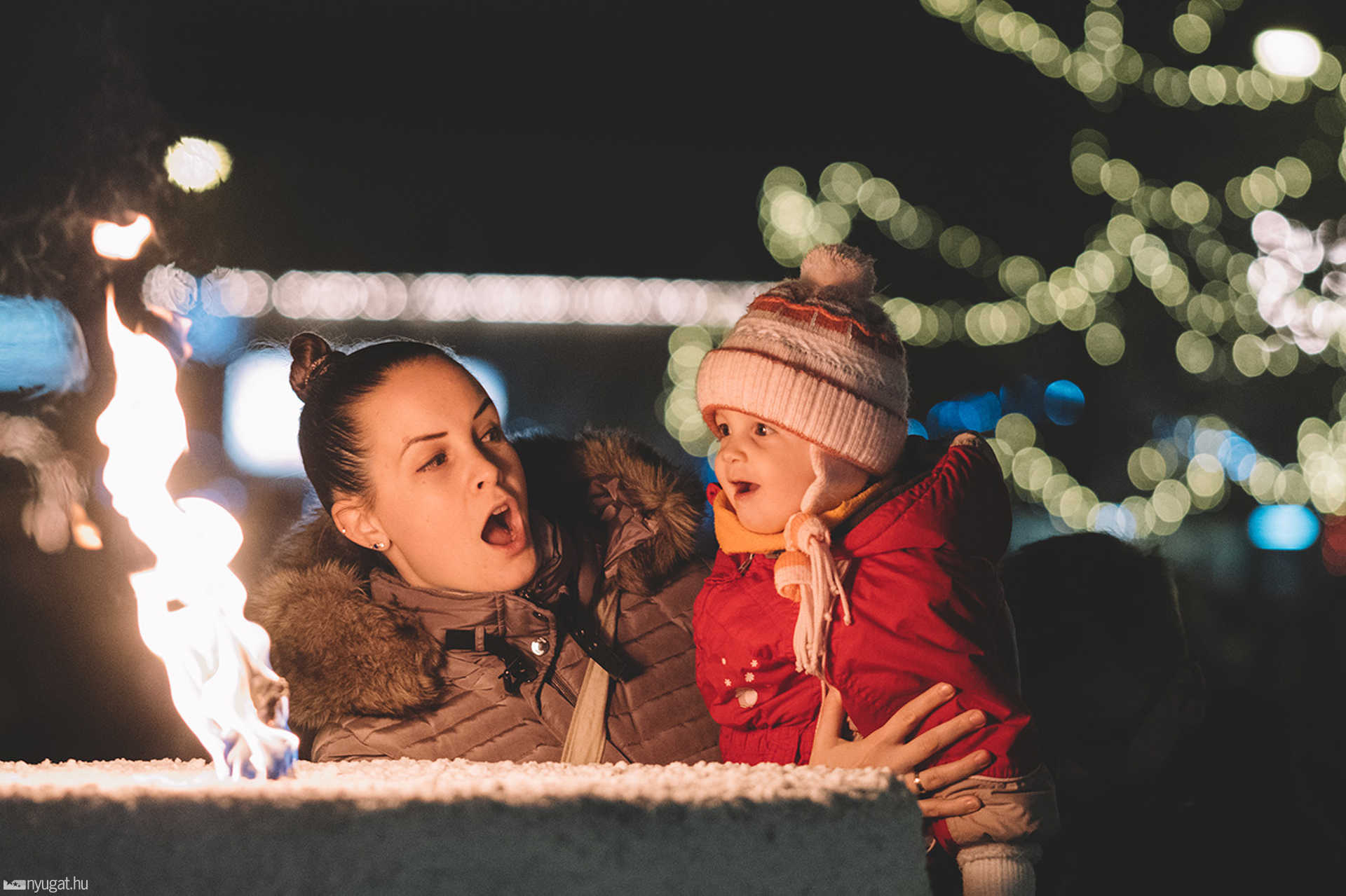 Adventi gyertyagyújtás a szombathelyi Fő téren - 2016