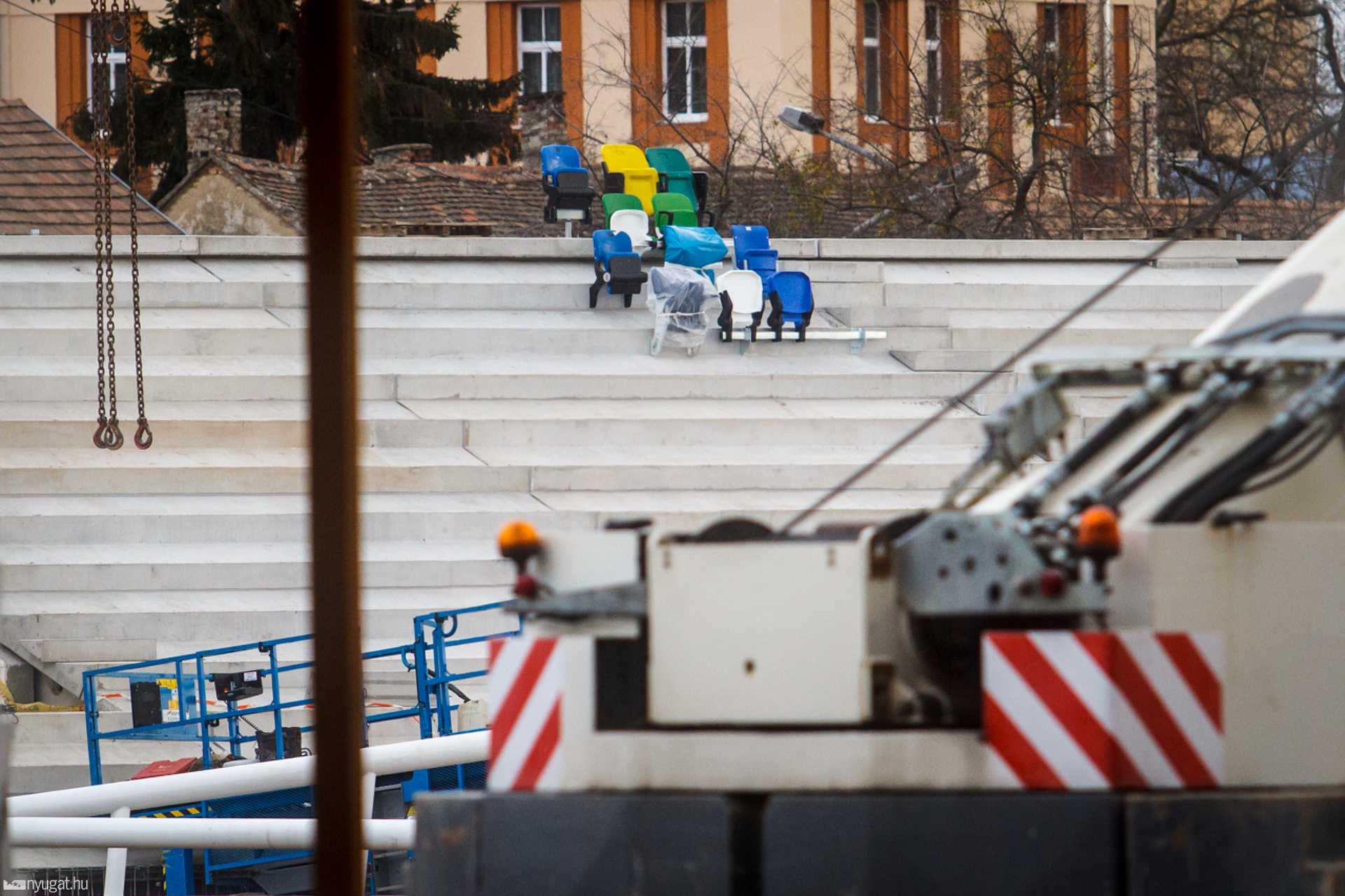 Már a tetőszerkezetet építik a Haladás-stadionon