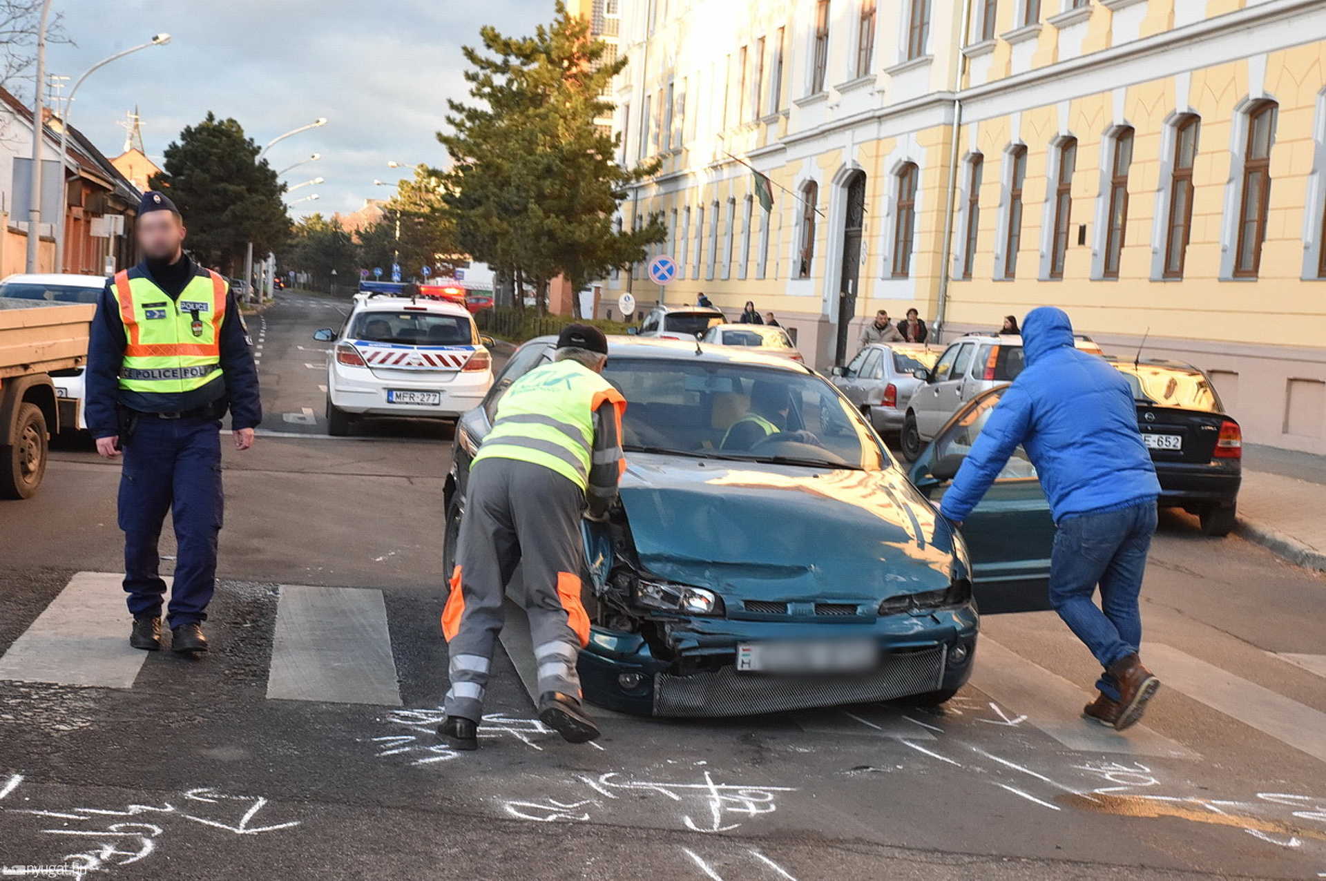 Baleset a Petőfi utca kereszteződésében