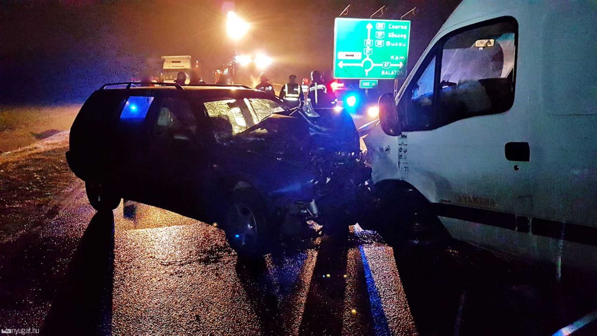 Frontális ütközés a szombathelyi elkerülőn