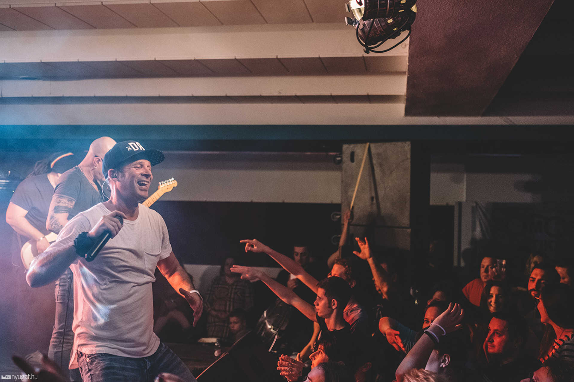 Ocho Macho koncert a Savaria moziban