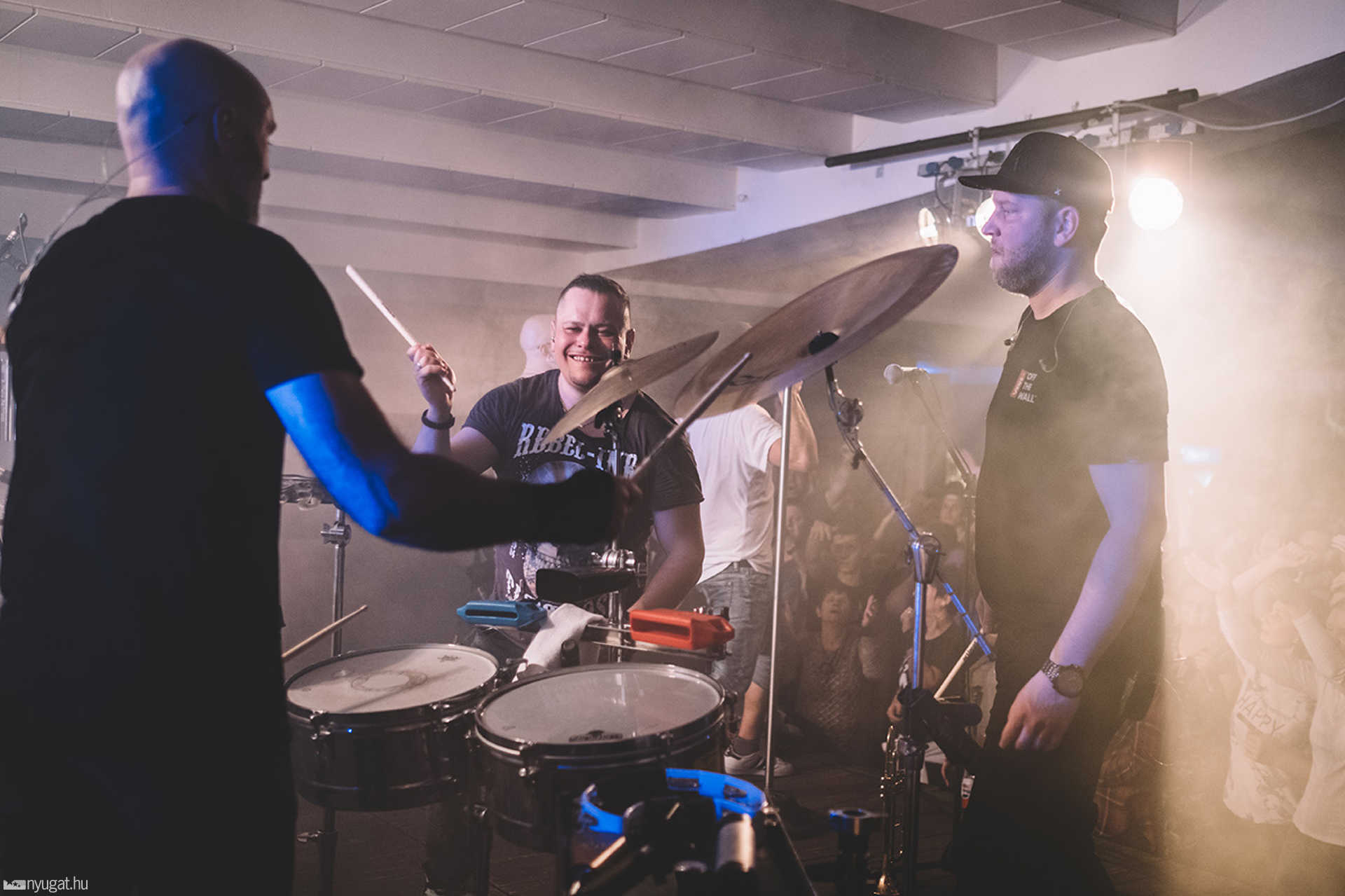 Ocho Macho koncert a Savaria moziban
