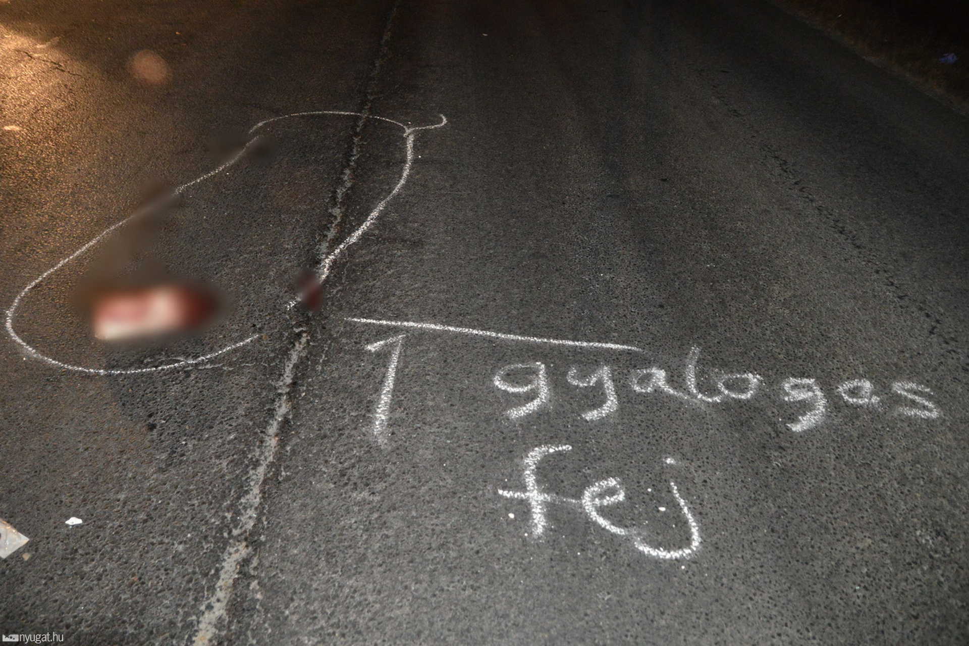 Életveszélyesen megsérült az elgázolt gyalogos a 8-as főúton