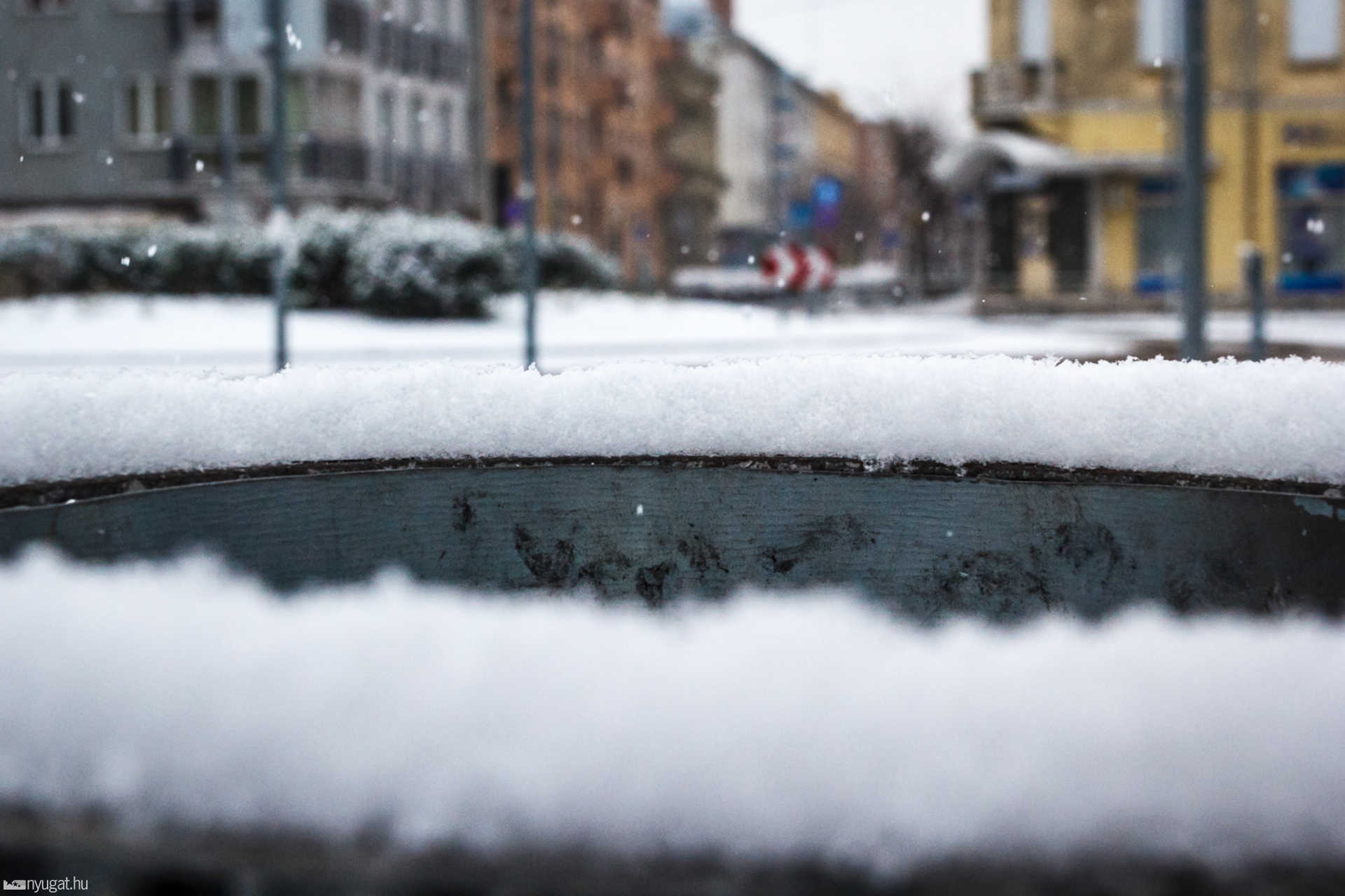 Esik a hó Szombathelyen