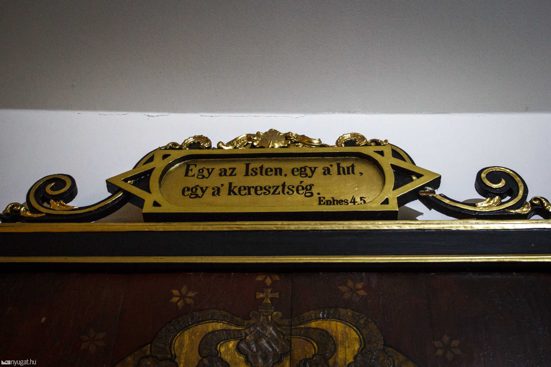 Urunk színeváltozása templom, Vép