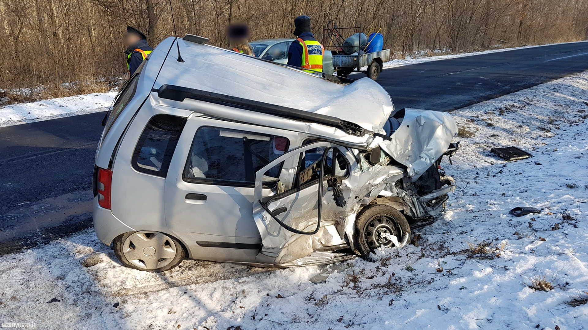 Kisbusz elé pördült egy Suzuki Sitke közelében