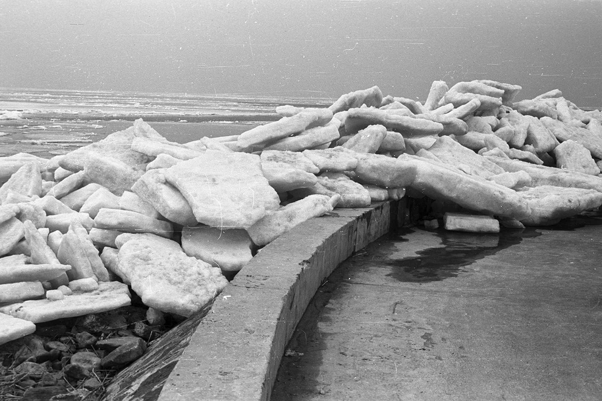 A siófoki kikötő nyugati mólója, 1966.