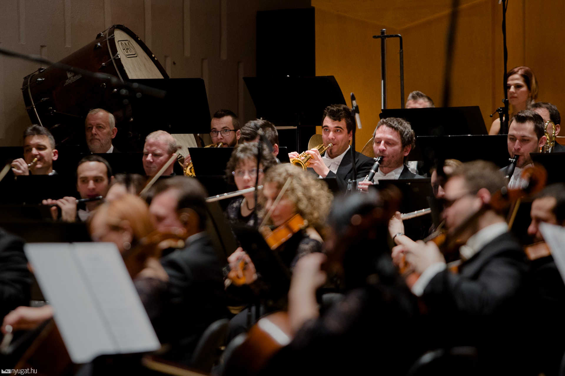 Baráti Kristóf és a Savaria Szimfonikus Zenekar a Bartók Teremben