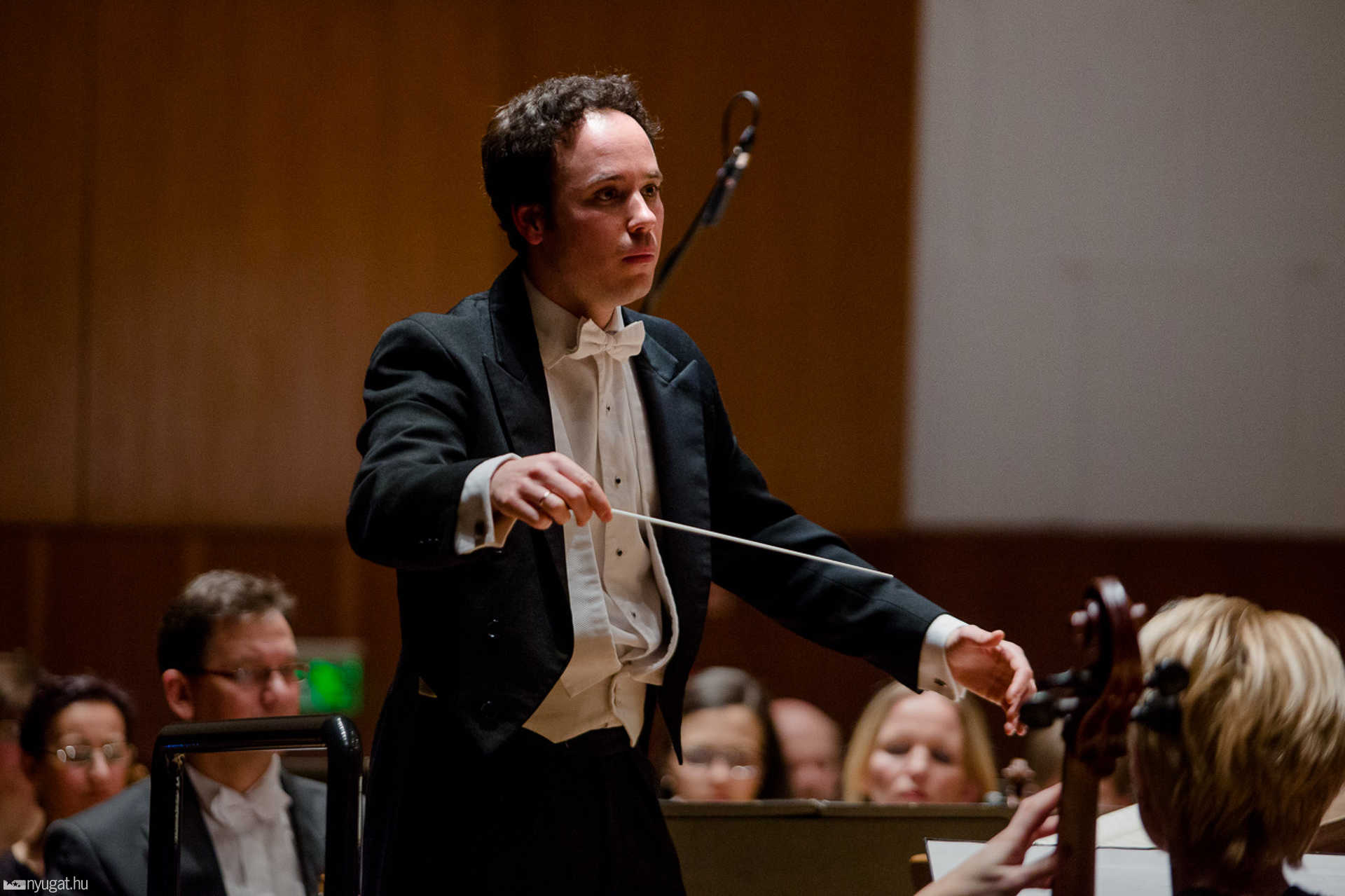 Baráti Kristóf és a Savaria Szimfonikus Zenekar a Bartók Teremben