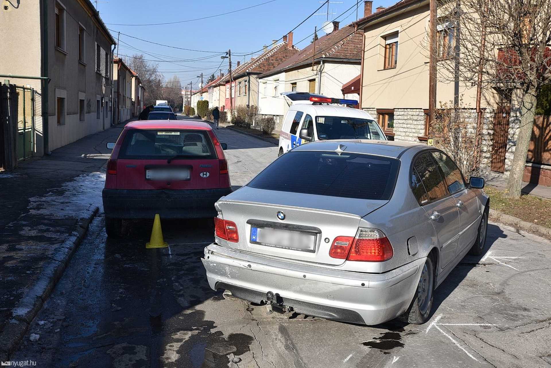 BMW pörgött a Jászai Mari utcában