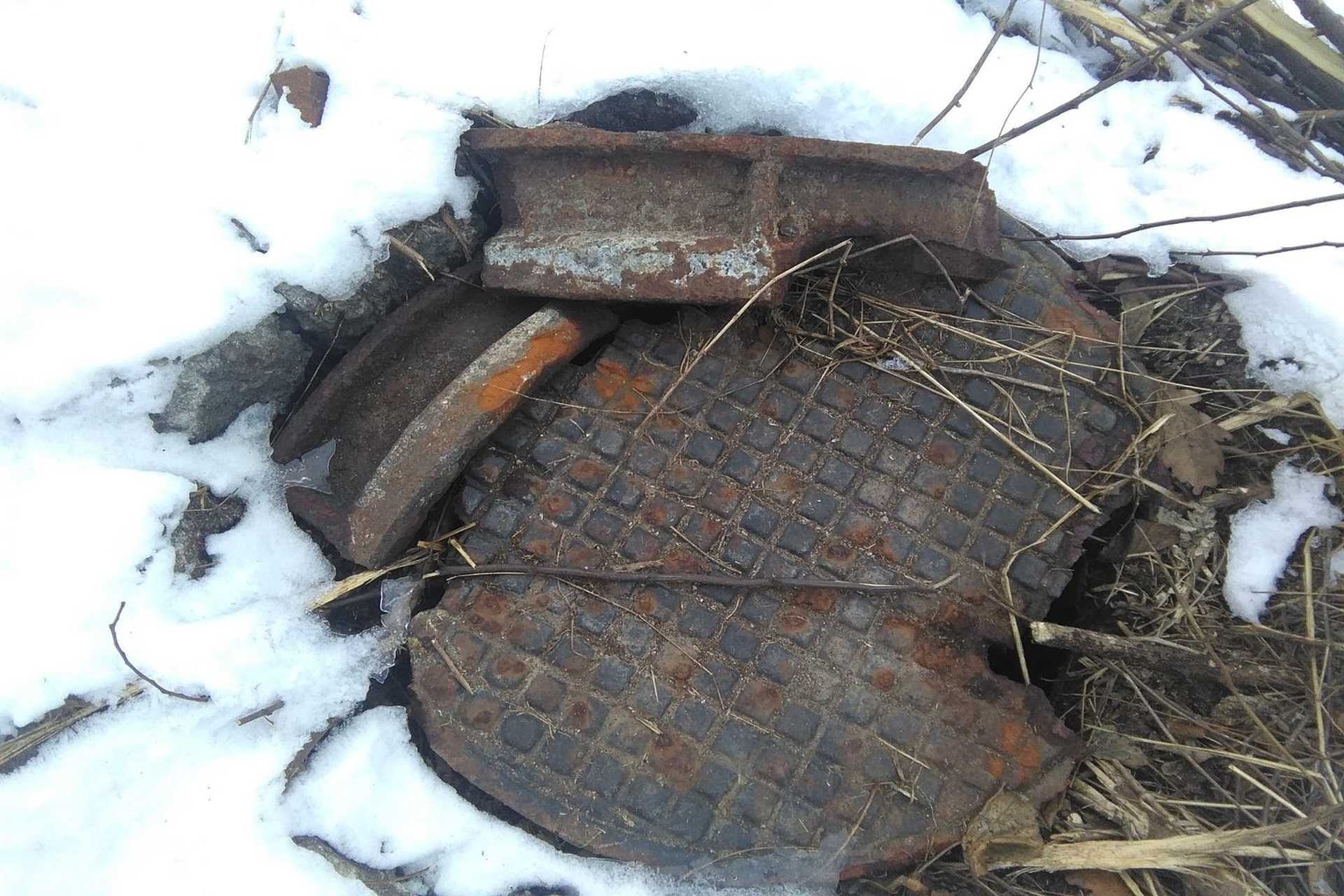 Sorokpolányban ki tudja mióta folyt a szenny ki a csatornából, bele a patakba