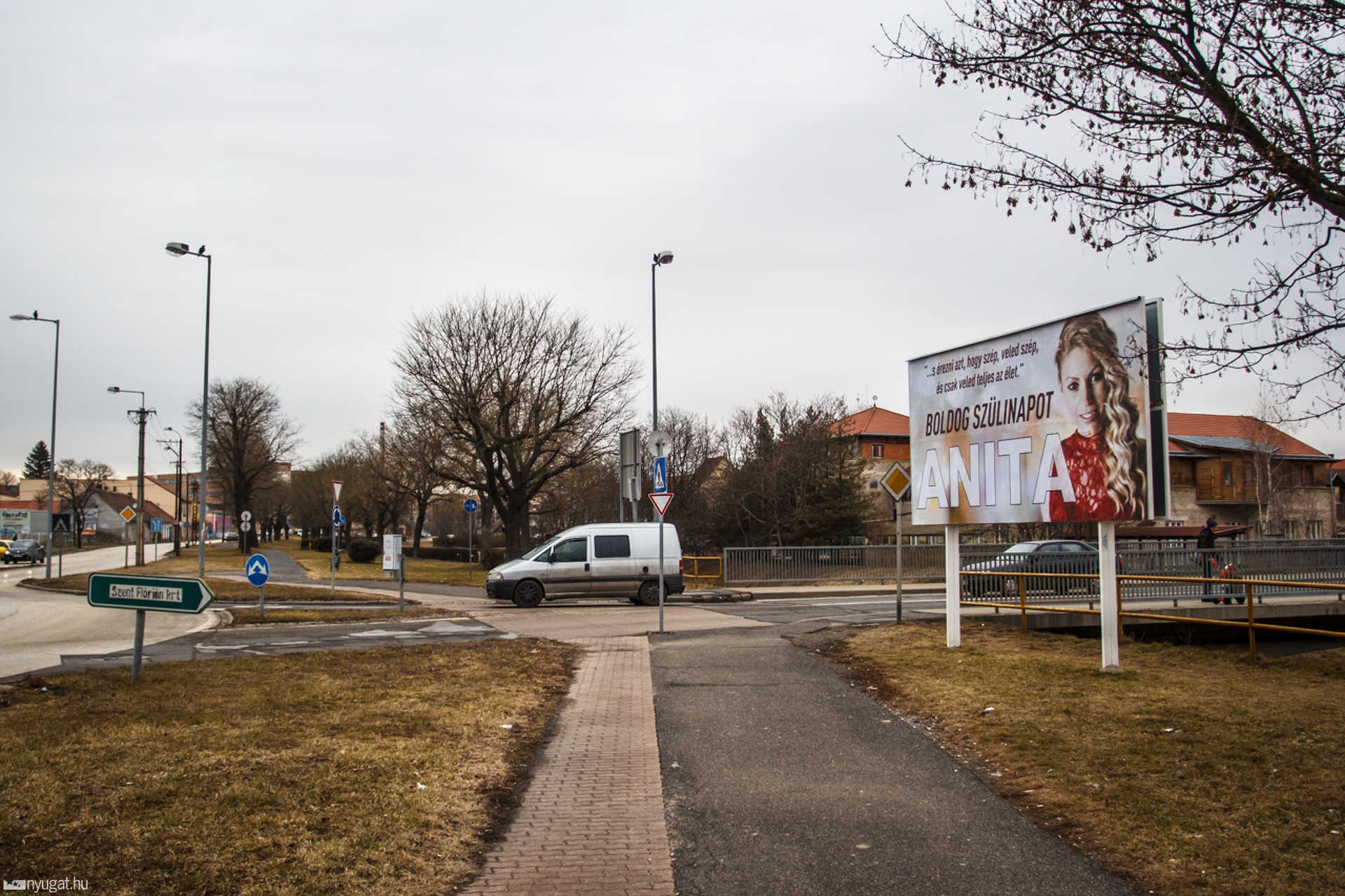 Szülinapi köszöntés óriásplakáton