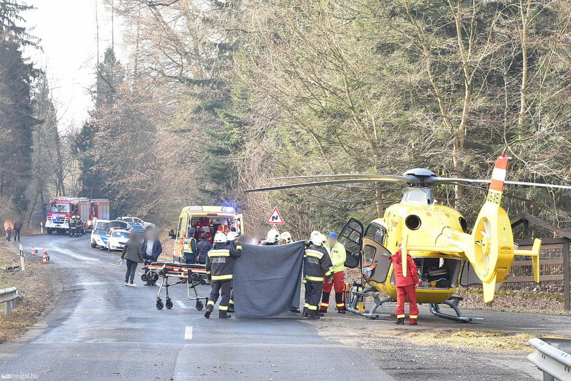 Életveszélyesen megsérült egy kislány Iváncnál