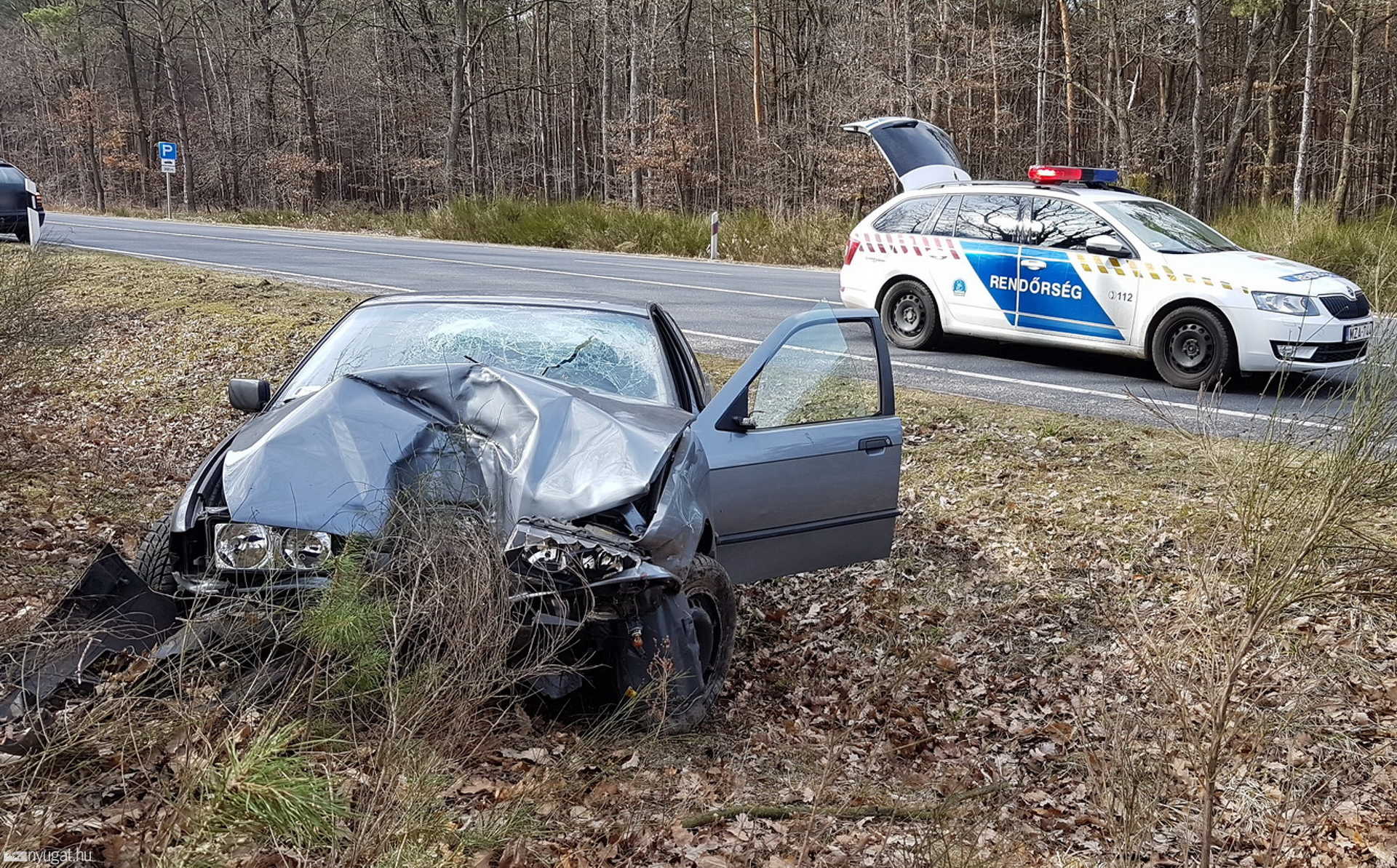 Árokba csapódott a BMW Csipkereknél