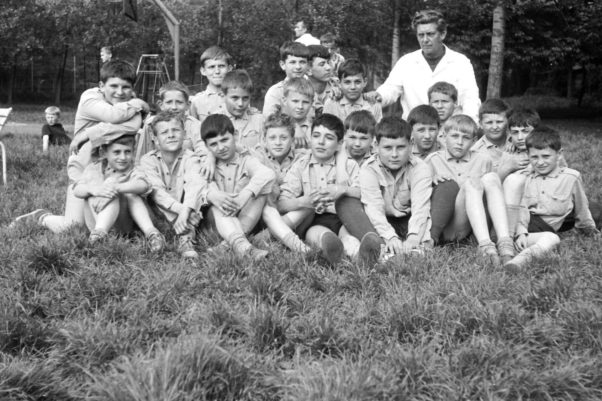 MÁV Nevelőintézet növendékei (1975)