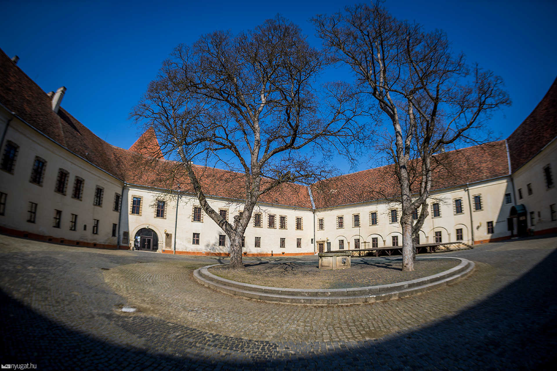 Sárvári vár