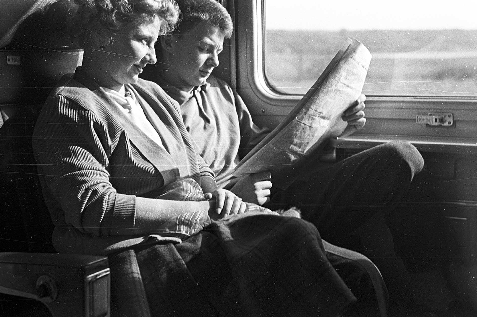 Olvasás a vonaton, 1961.