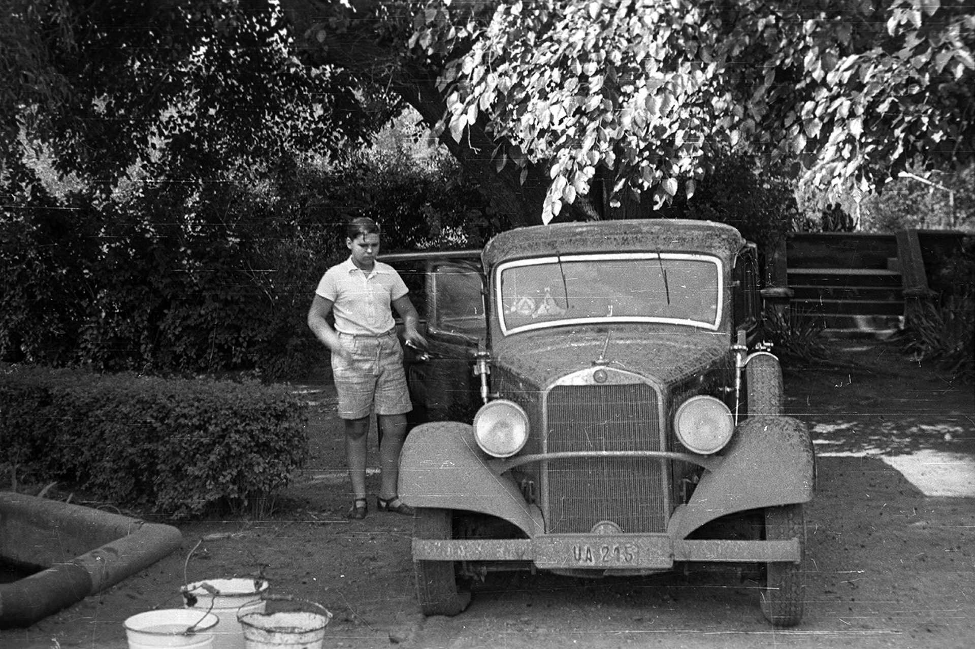 Autómosás, 1937.