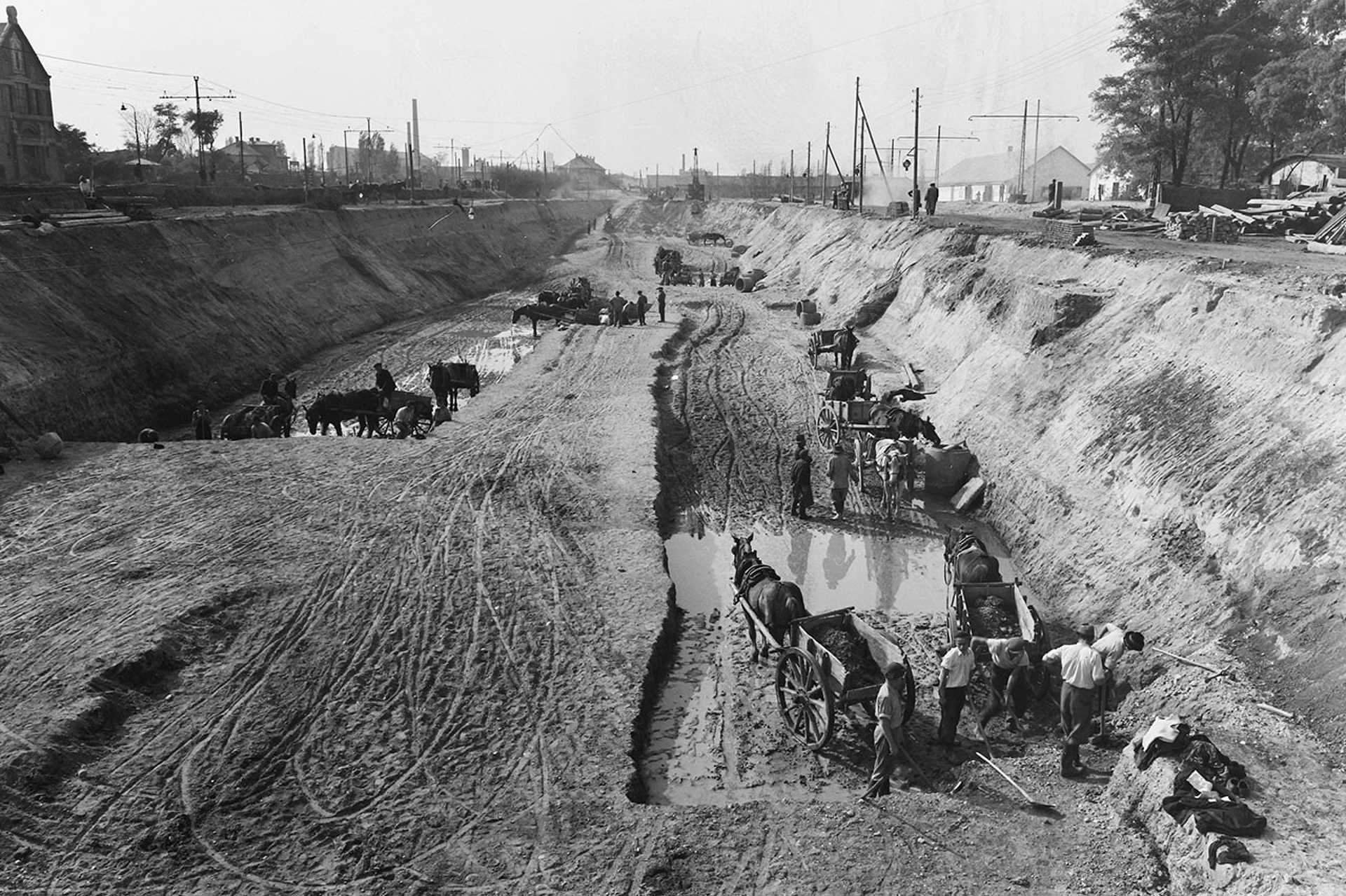 Kerepesi út. A metró és a gödöllői HÉV Hungária körúti, tervezett közös végállomásának építése, 1950.