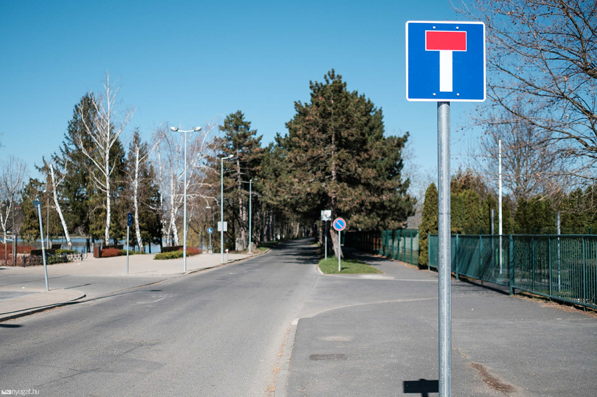 Forgalmirend-változás a Csónakázótónál