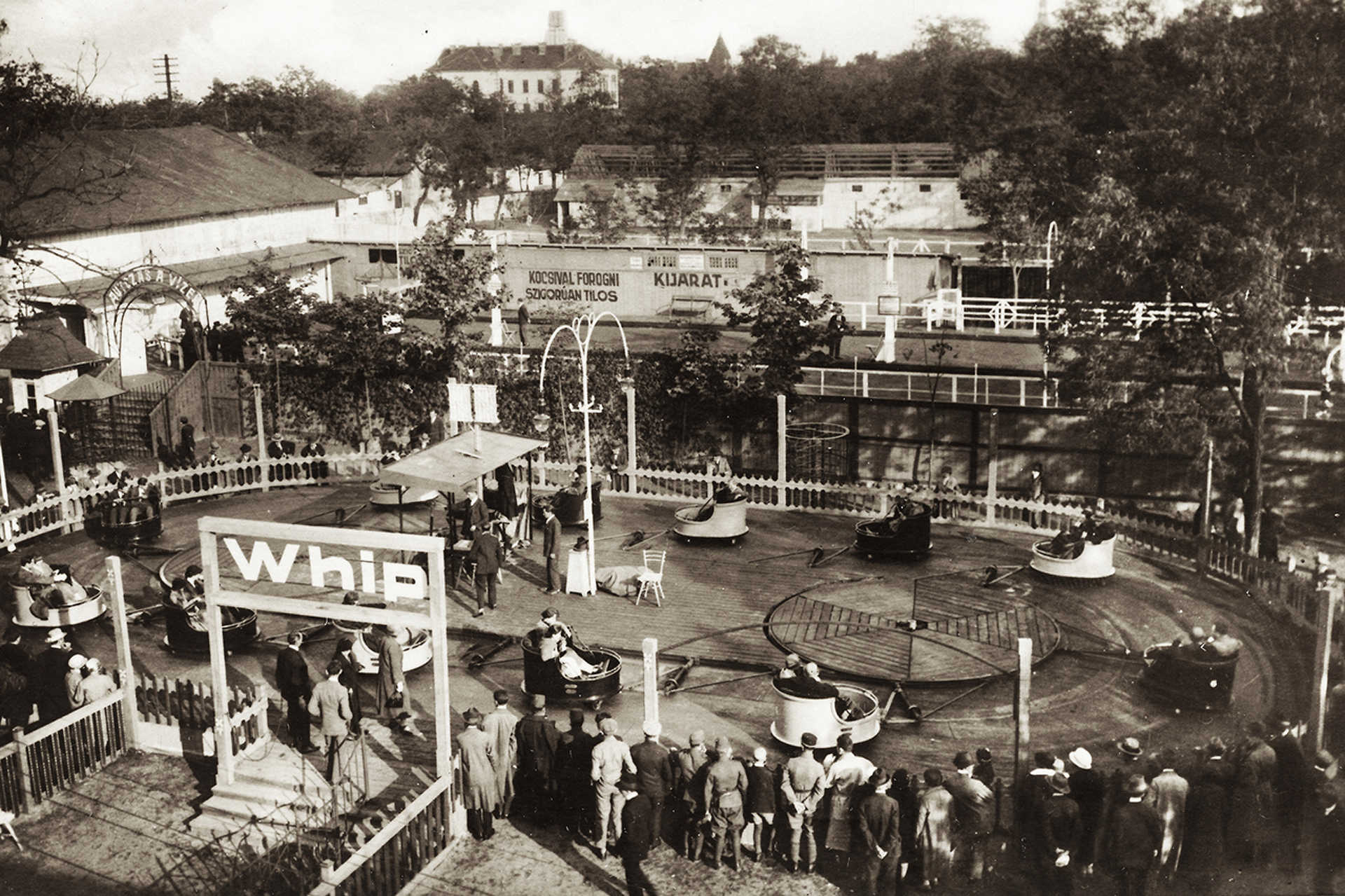 A Kanyargó nevű játék, 1938.