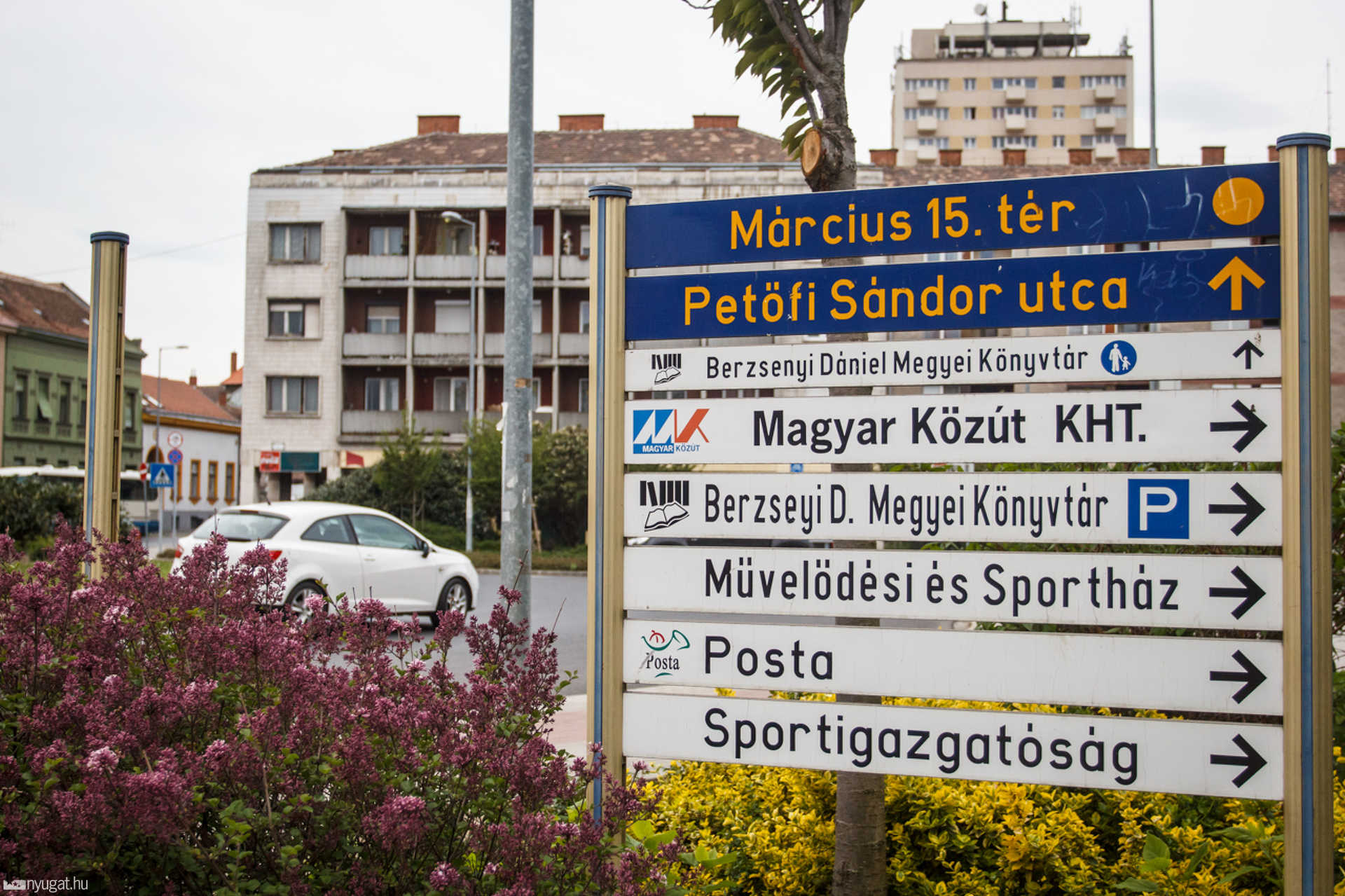 Útbaigazító táblák