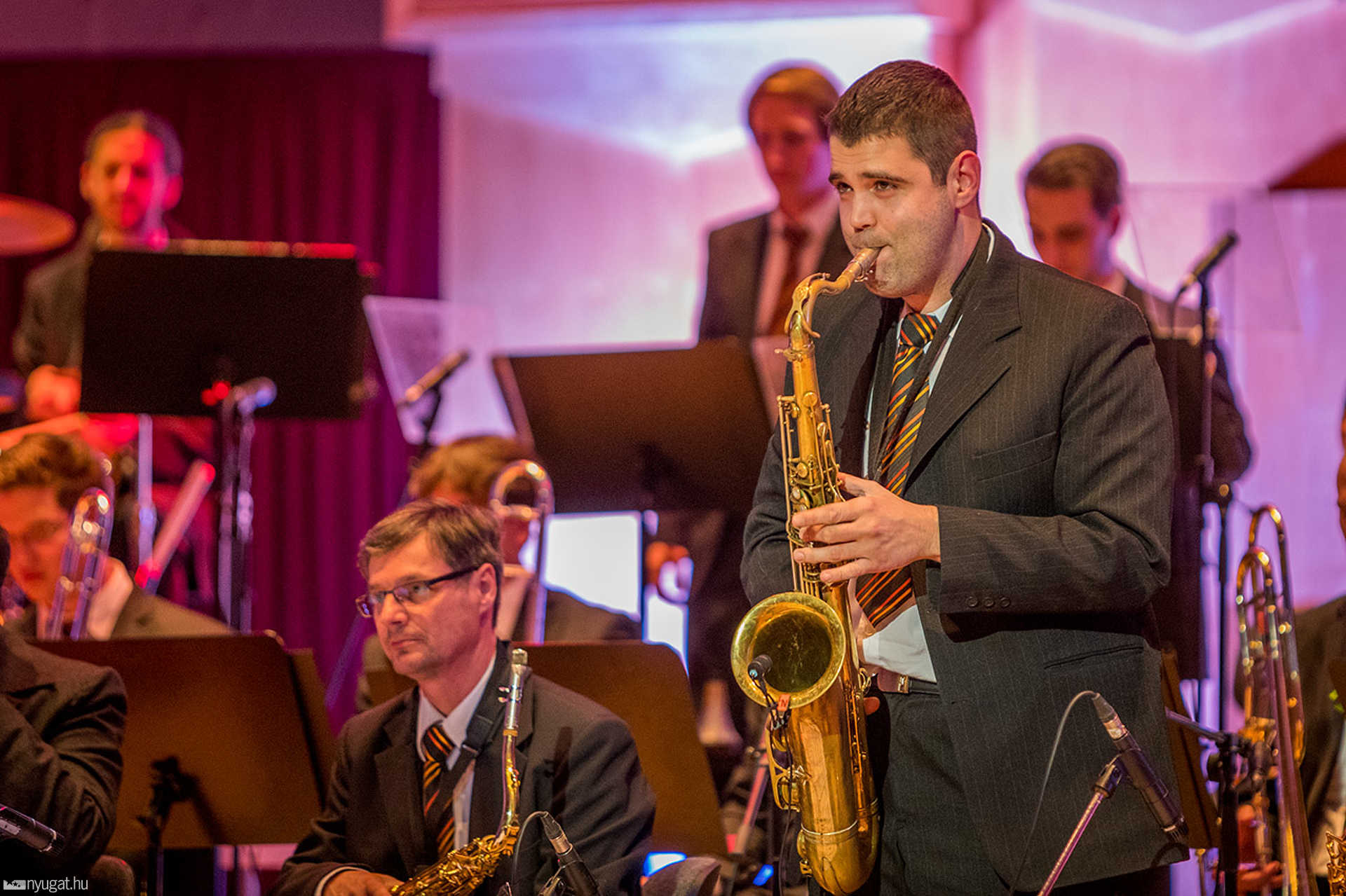 Isis Big Band: Swing nagyjai Malek Andreával