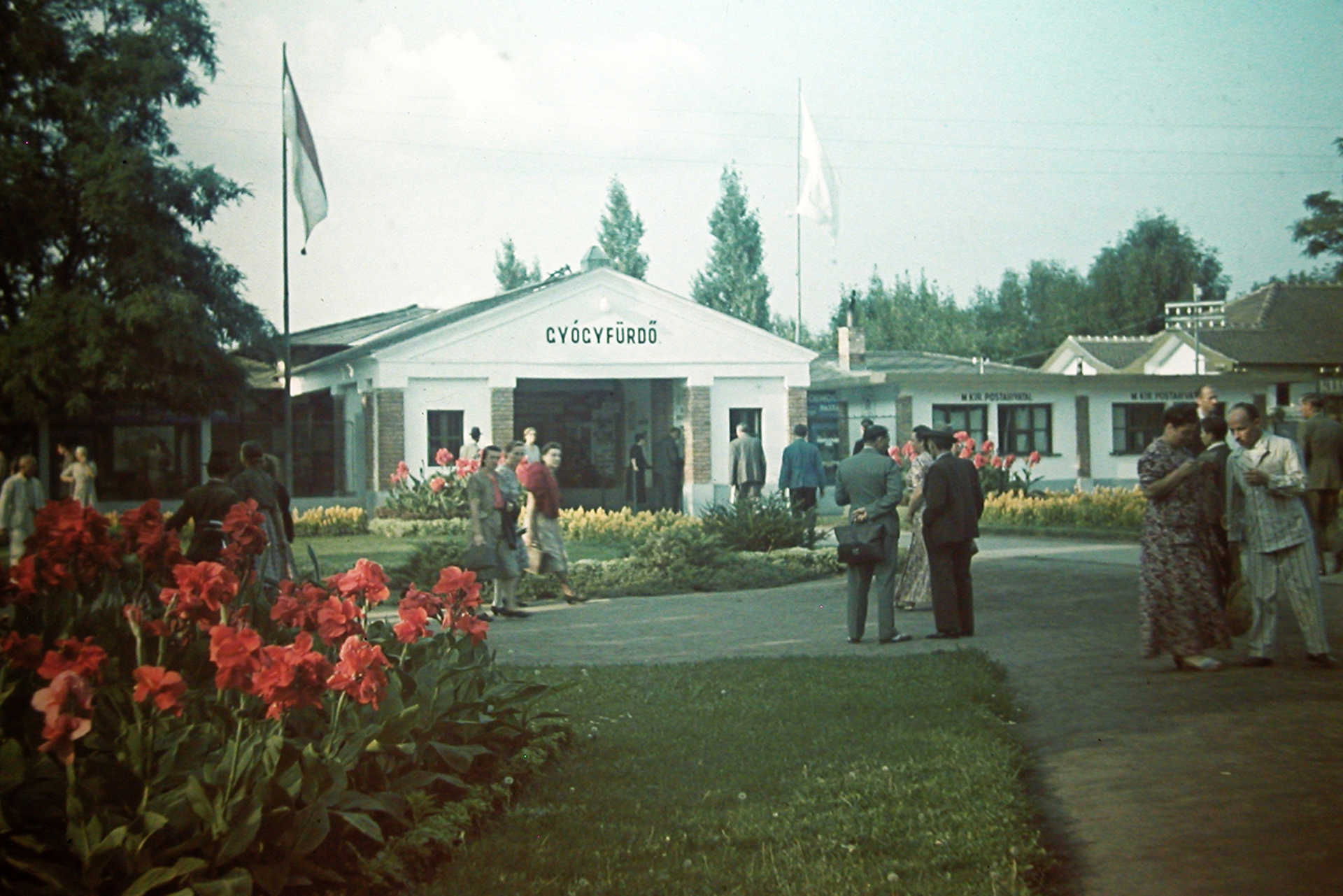 Hajdúszoboszló gyógyfürdő bejárat, 1939.