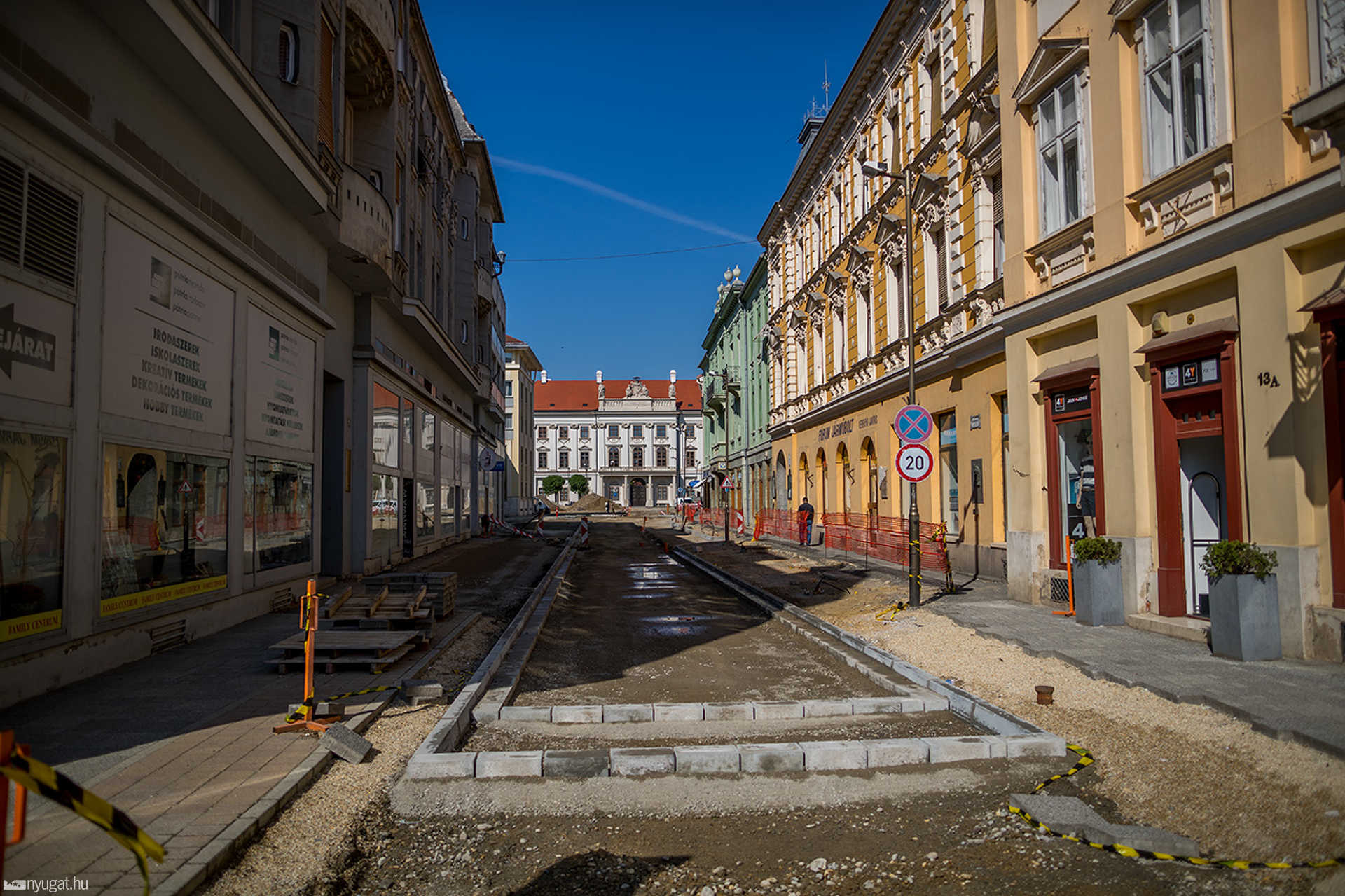 Berzsenyi téri felújítás