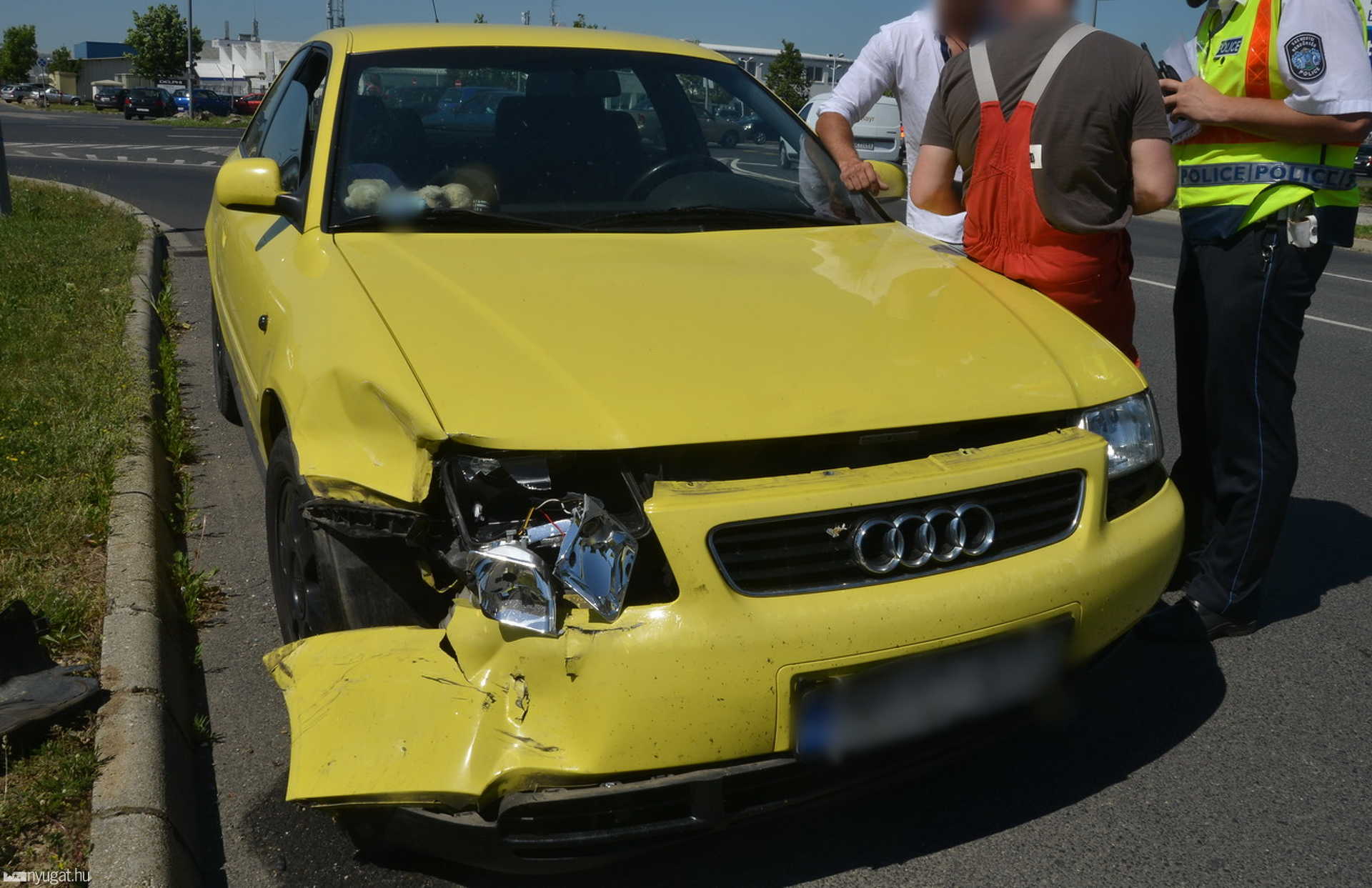 Három autó ütközött a Zanati úton