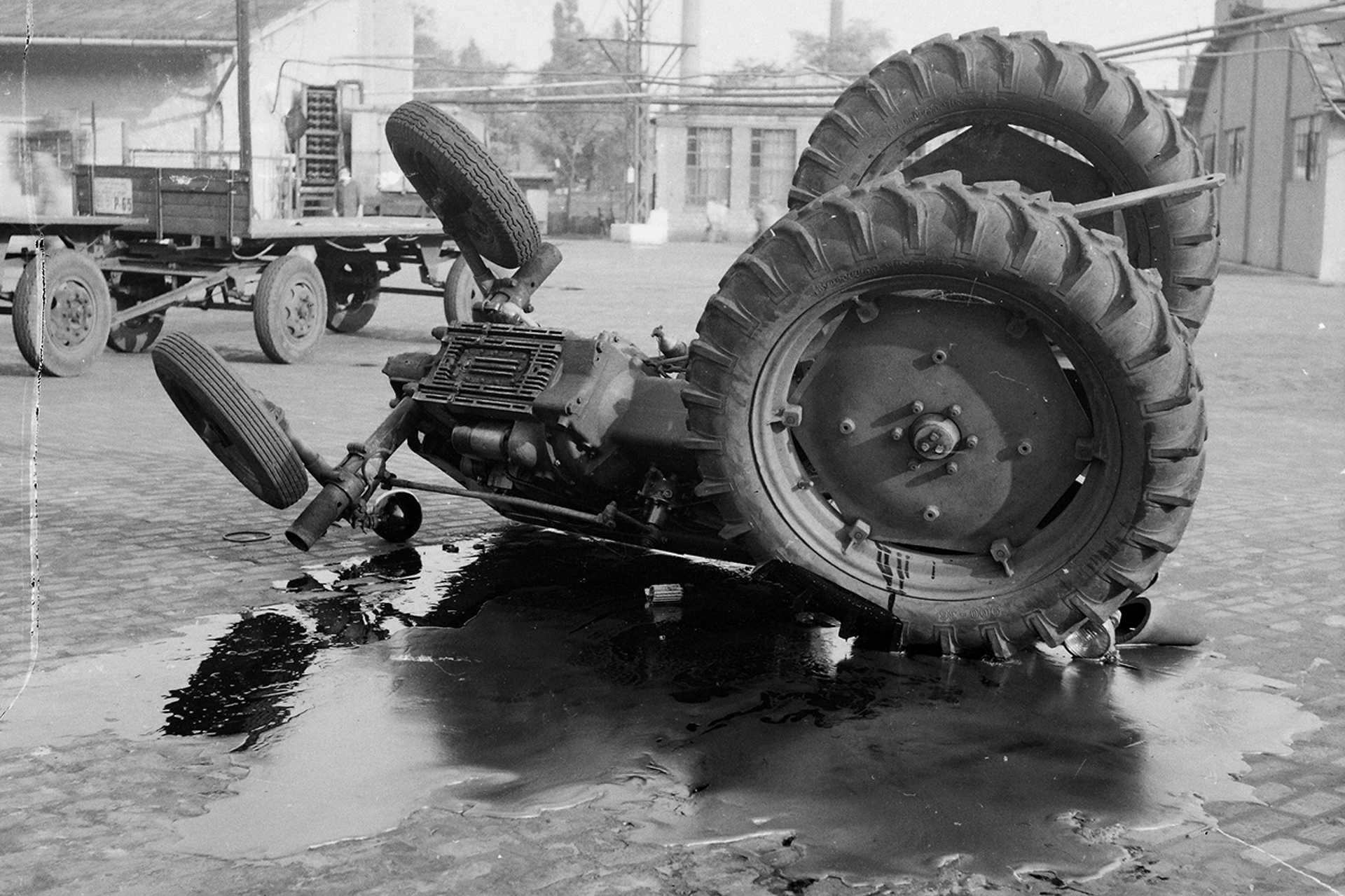 Traktor baleset, 1959.