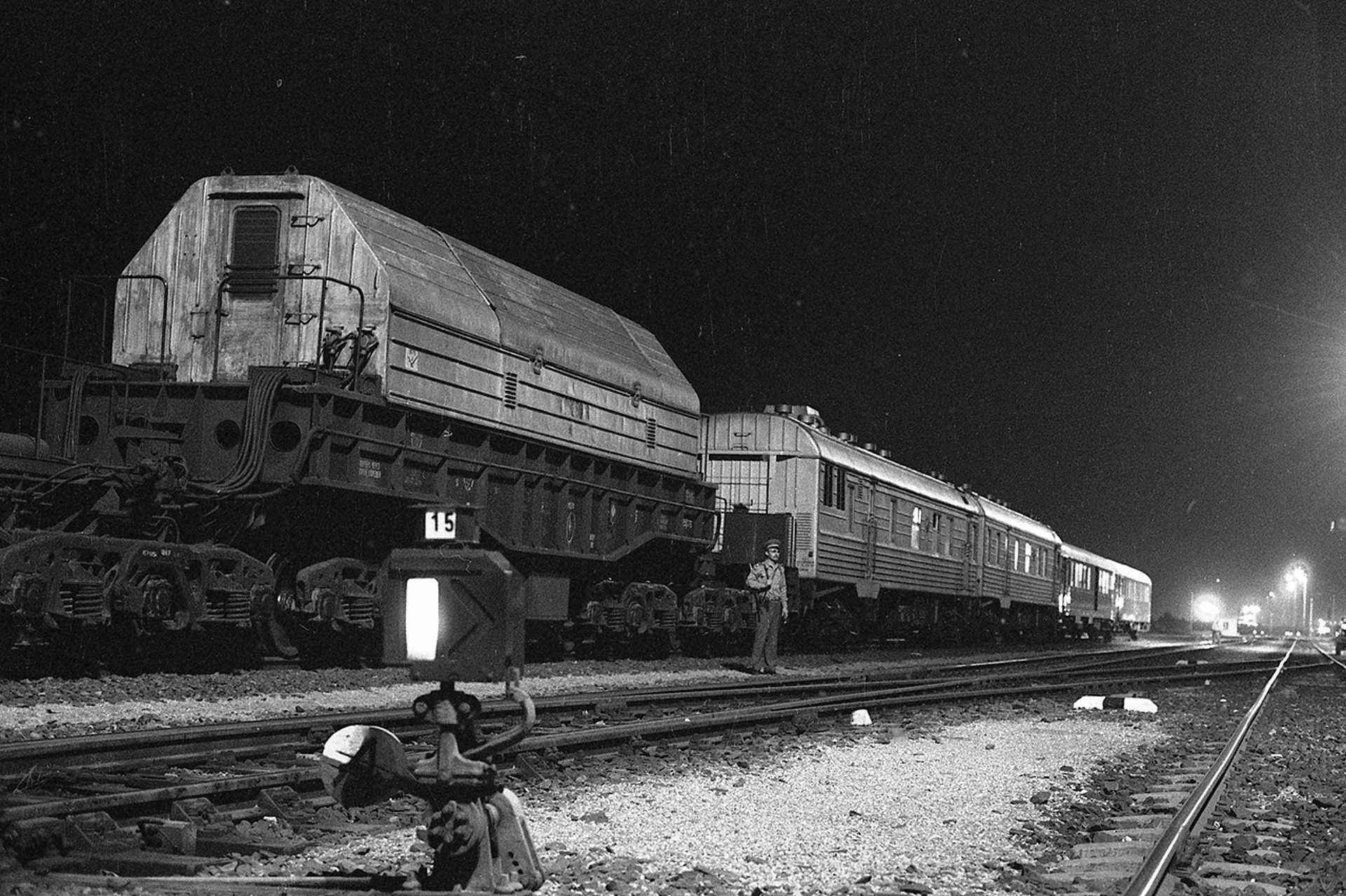 "Paksi atomvonat", az atomerőmű fűtőelemeit szállító szerelvény, 1989.