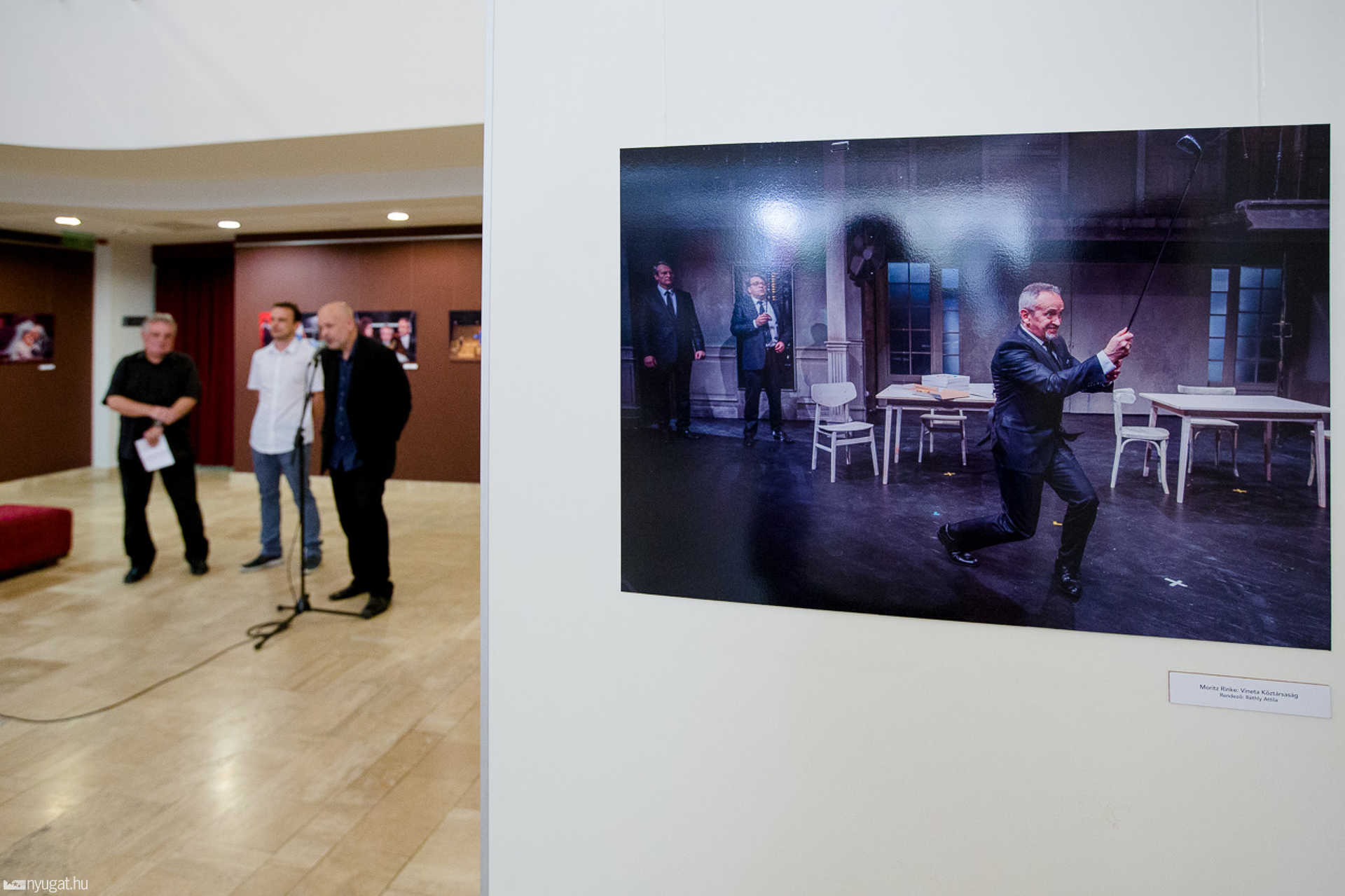 Kollégánk, Mészáros Zsolt kiállítása a Weöres Sándor Színházban