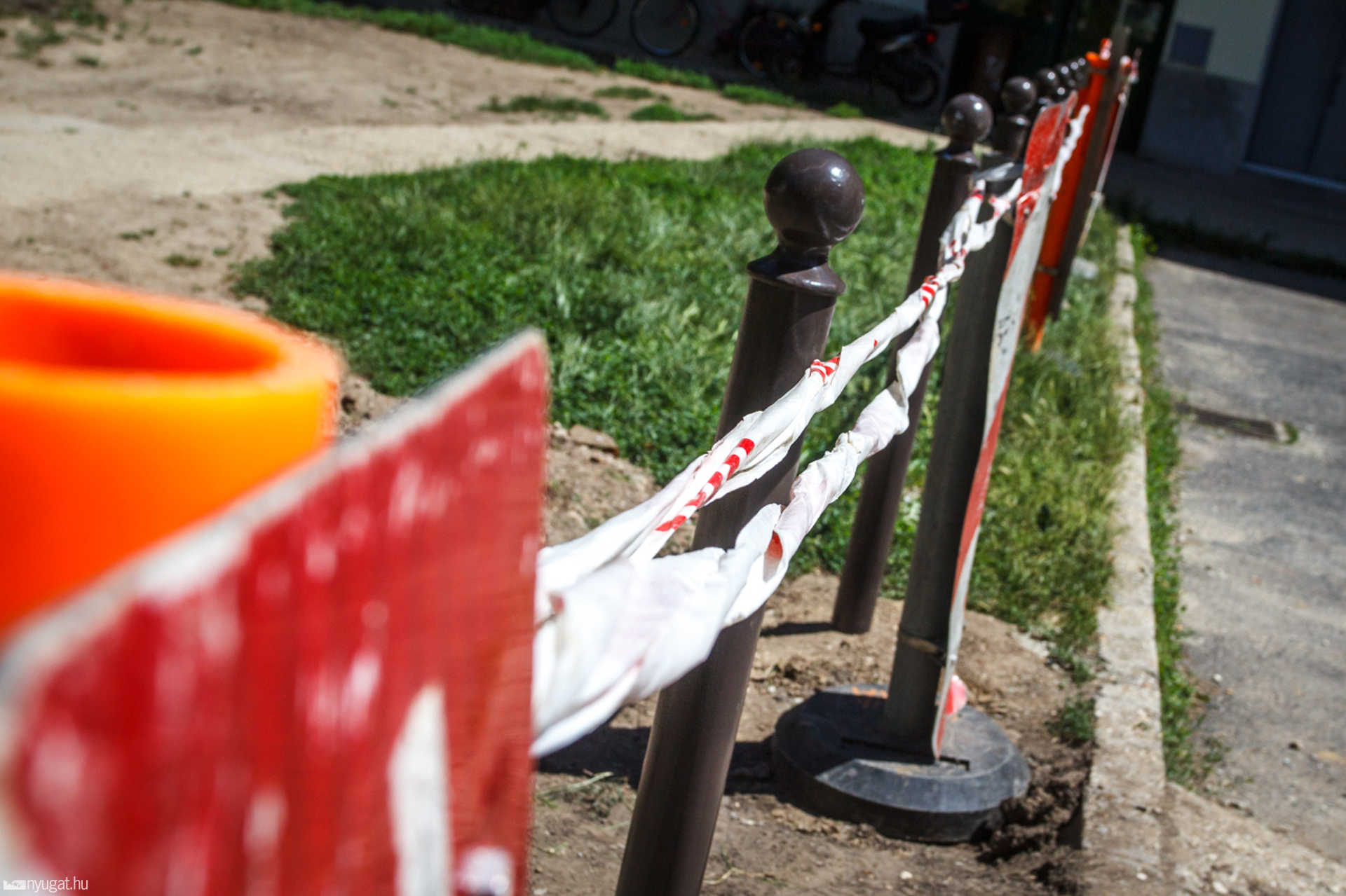 Változások a Király utcai belső parkolóban