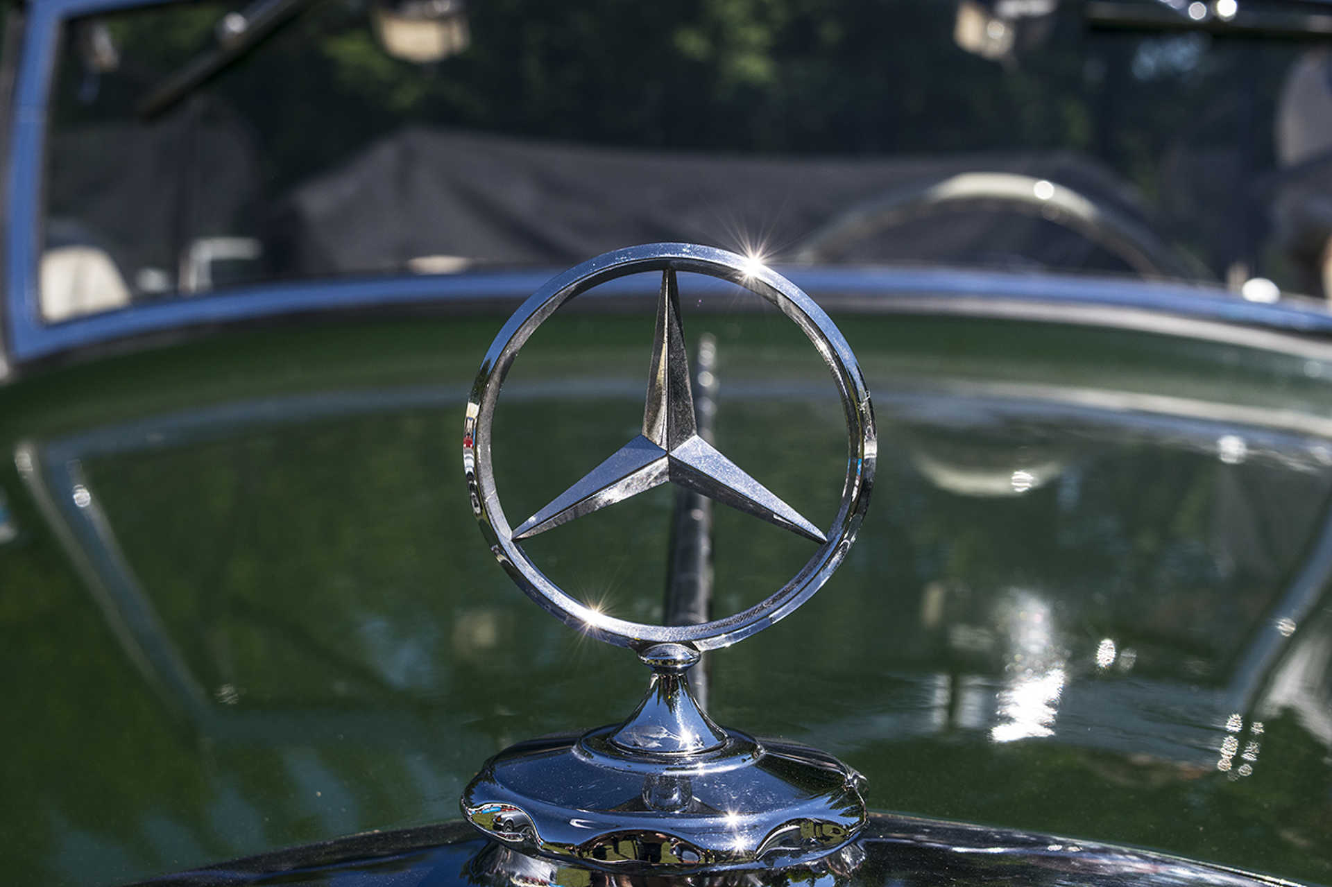 Lotus Retro Veteránautó Szépségverseny és Luxusautó kiállítás