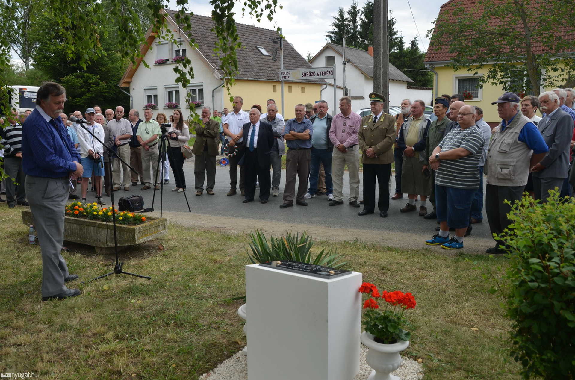 Határőr emléktábla Bucsuban