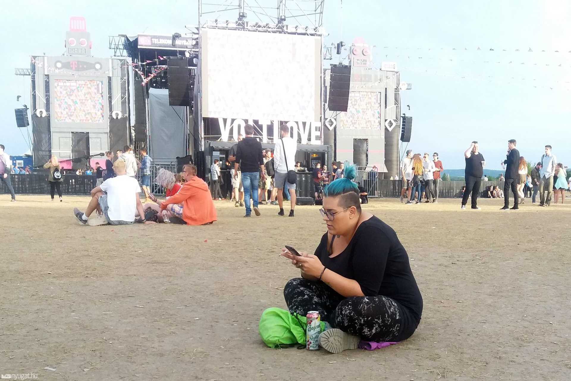 Volt egy péntek - Arcok a tömegből