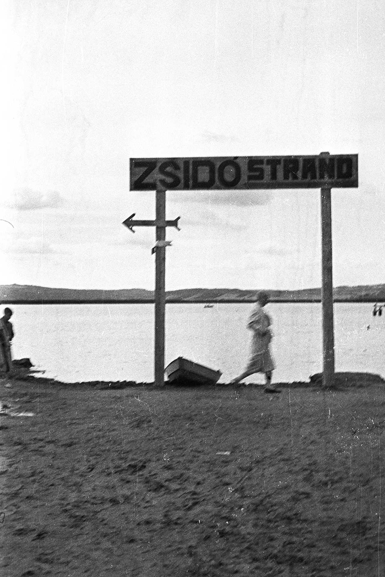 Agárdi strand, 1944.