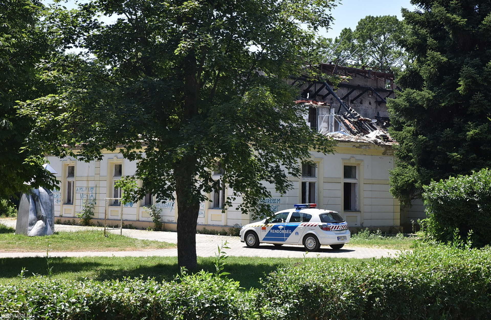 Szexuális zaklató miatt lepték el a rendőrök a Casino környékét Szombathelyen